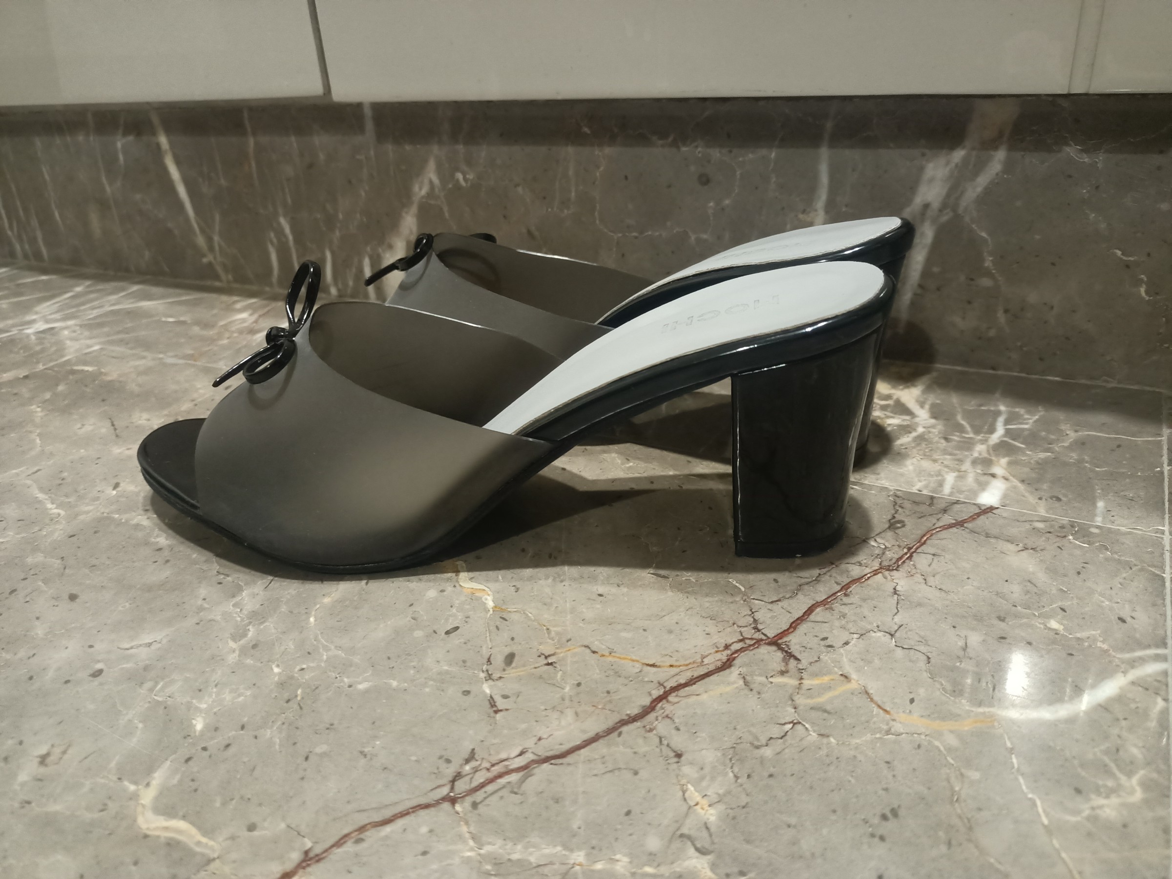 Mochi Black Mule Heels – Bow Detail (Size UK 6 / EU 39, approx.) – Worn Only Once — pre-loved Footwear on Slayyitt