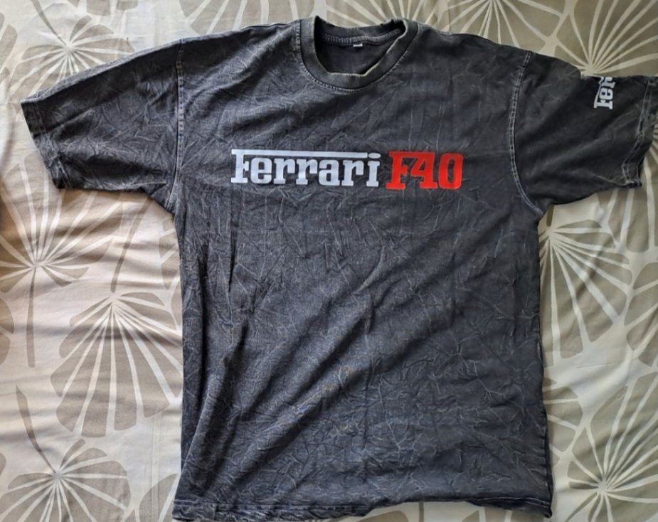 Oversized Ferrari T-shirt — pre-loved Tops on Slayyitt