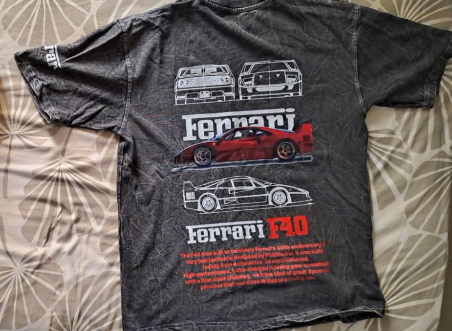 Oversized Ferrari T-shirt — pre-loved Tops on Slayyitt
