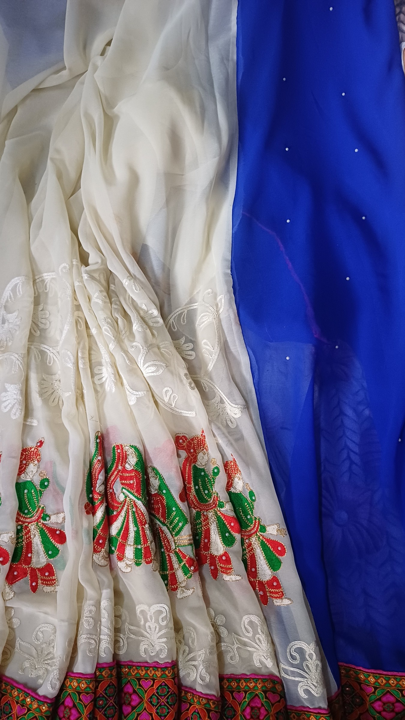 Royal Blue & Off-White Folk Art Patchwork Saree — pre-loved Ethnic Wear on Slayyitt