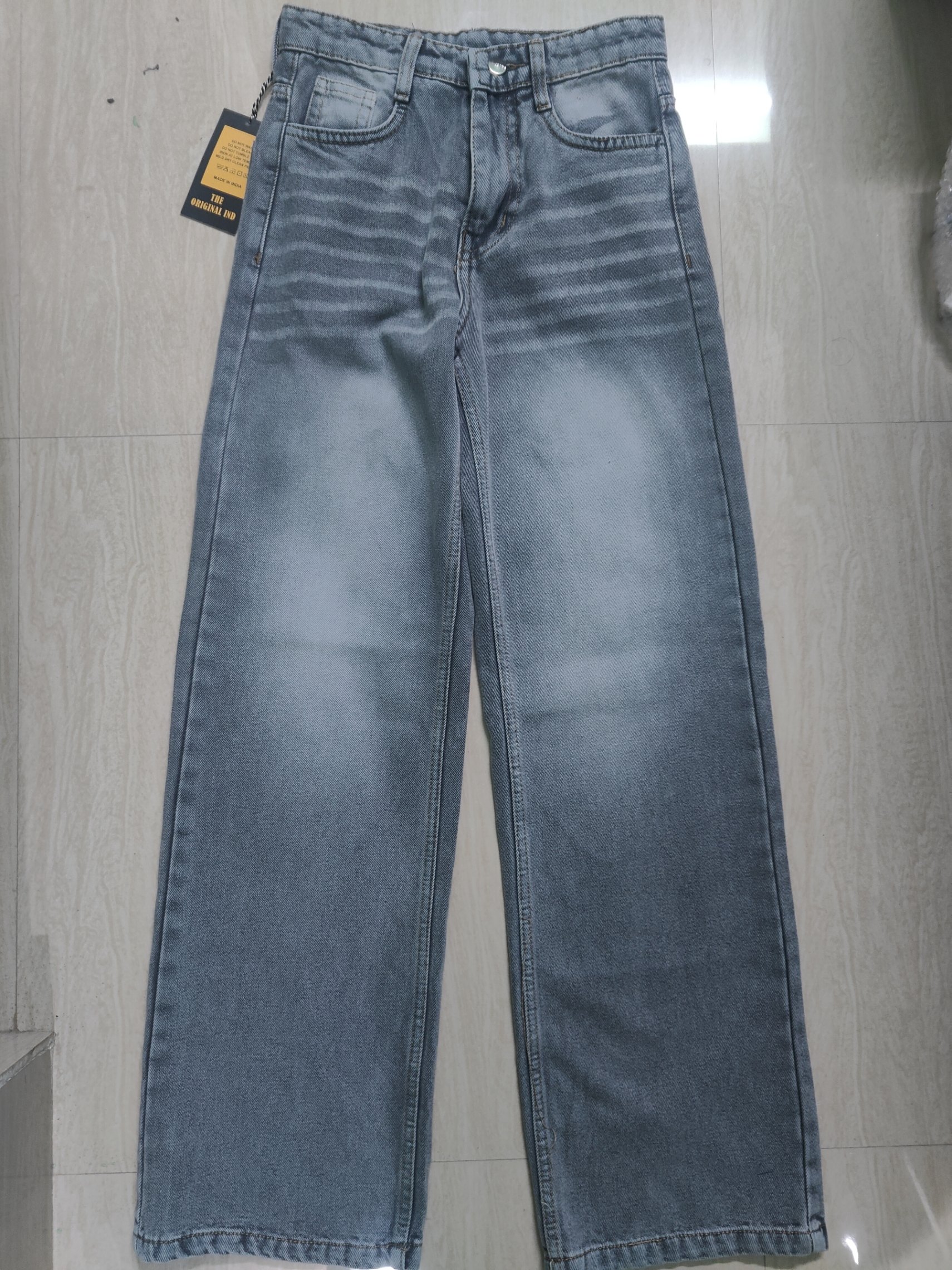Greyish blue jean - W26 — pre-loved Bottoms on Slayyitt