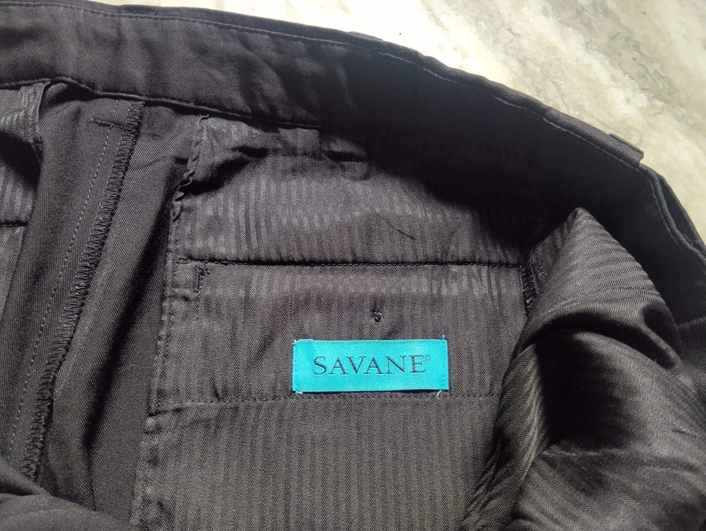 Black Straight-Leg Trousers with Adjustable Drawstring Waist — pre-loved Bottoms on Slayyitt