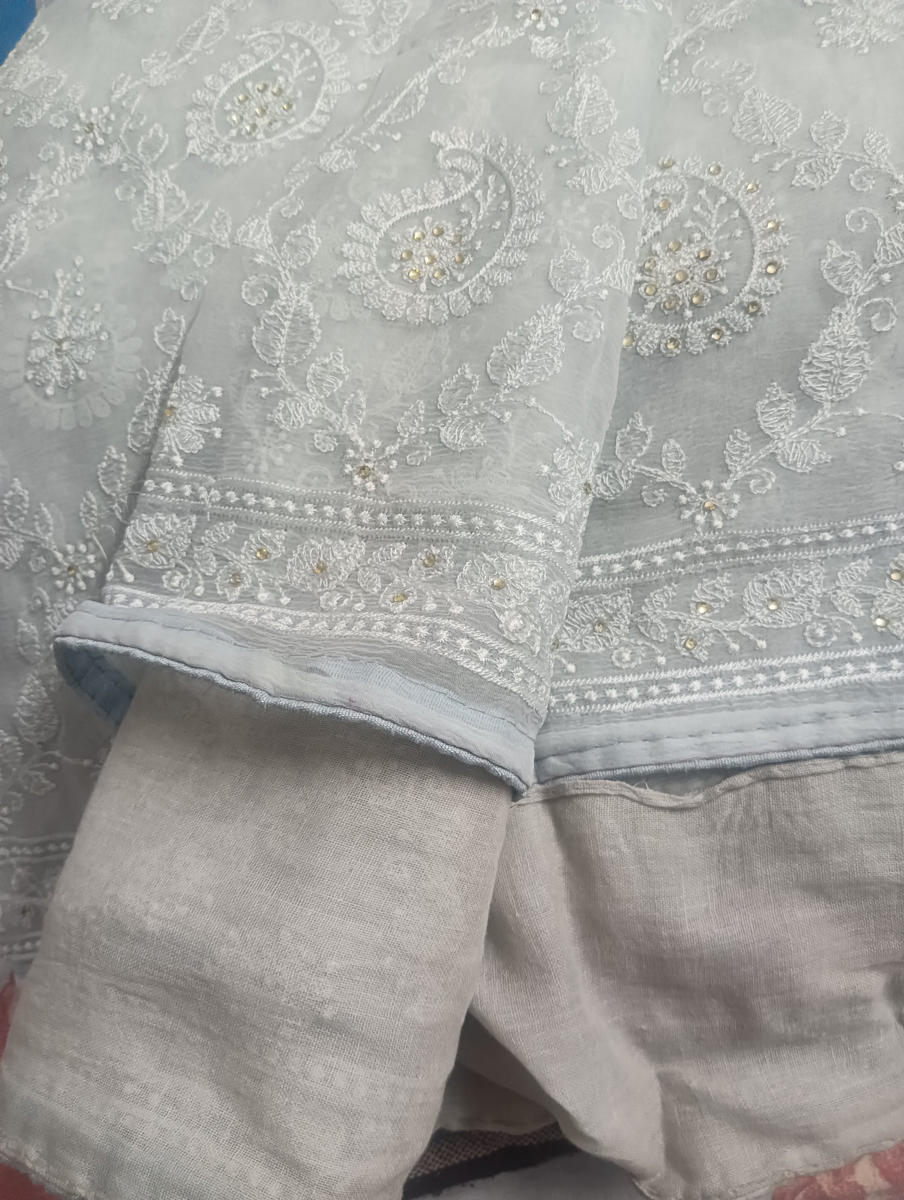 Light grey saree — pre-loved Indian Festival & Wedding Wear on Slayyitt