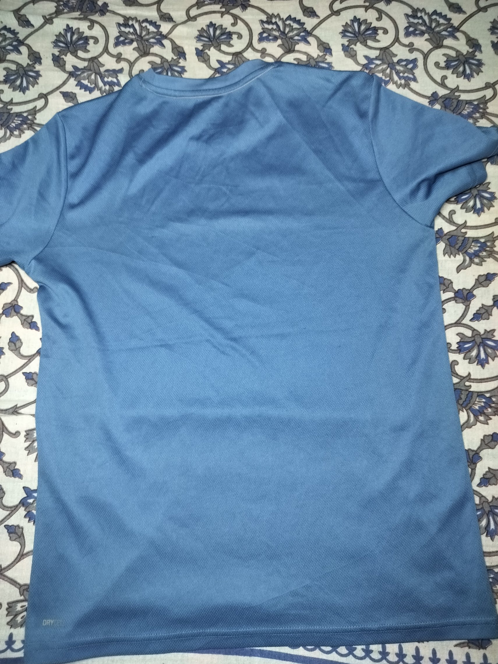 Puma men tshirt — pre-loved Vintage & Thrift on Slayyitt