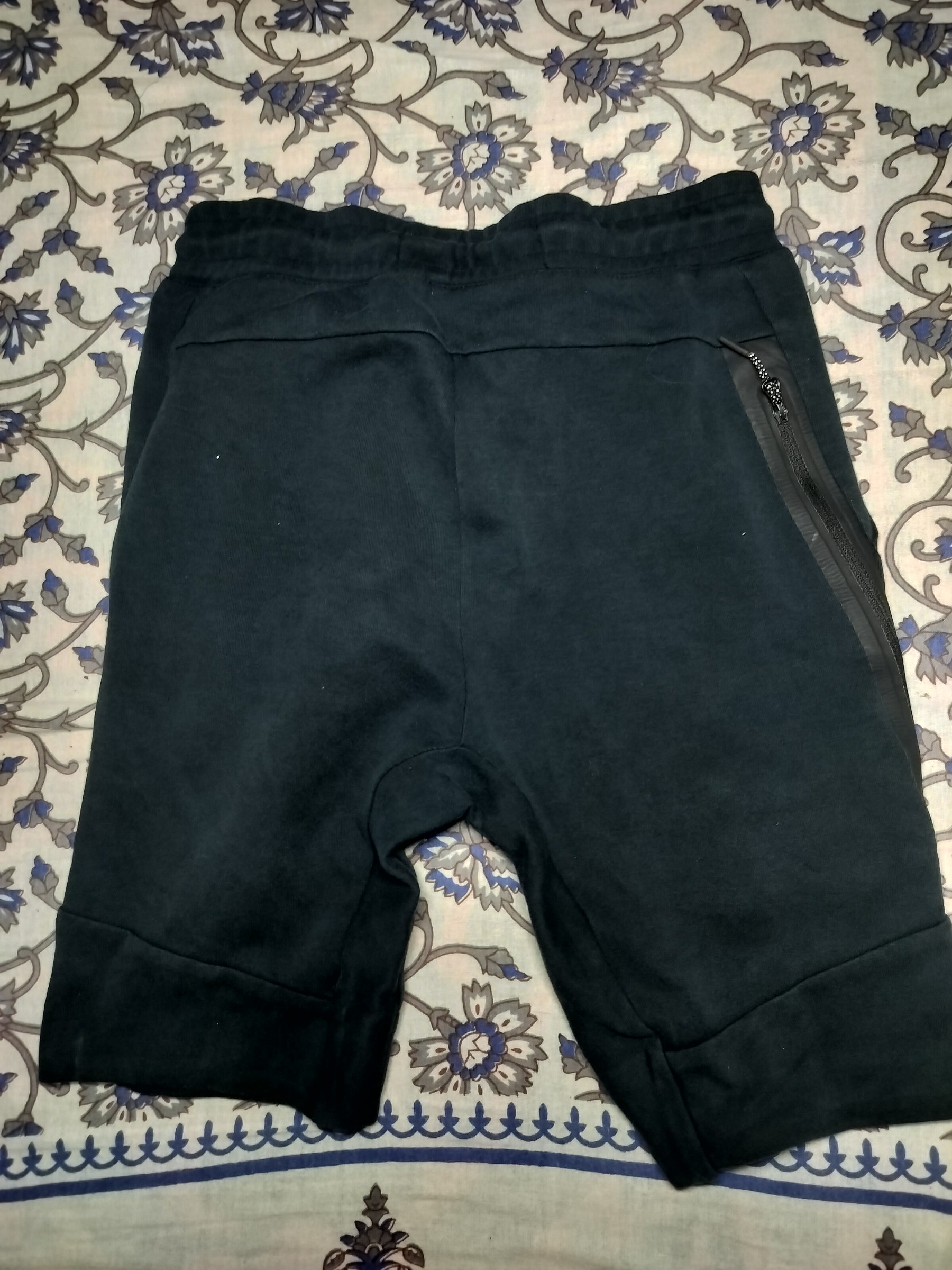 Nike short — pre-loved Activewear / Sportswear on Slayyitt