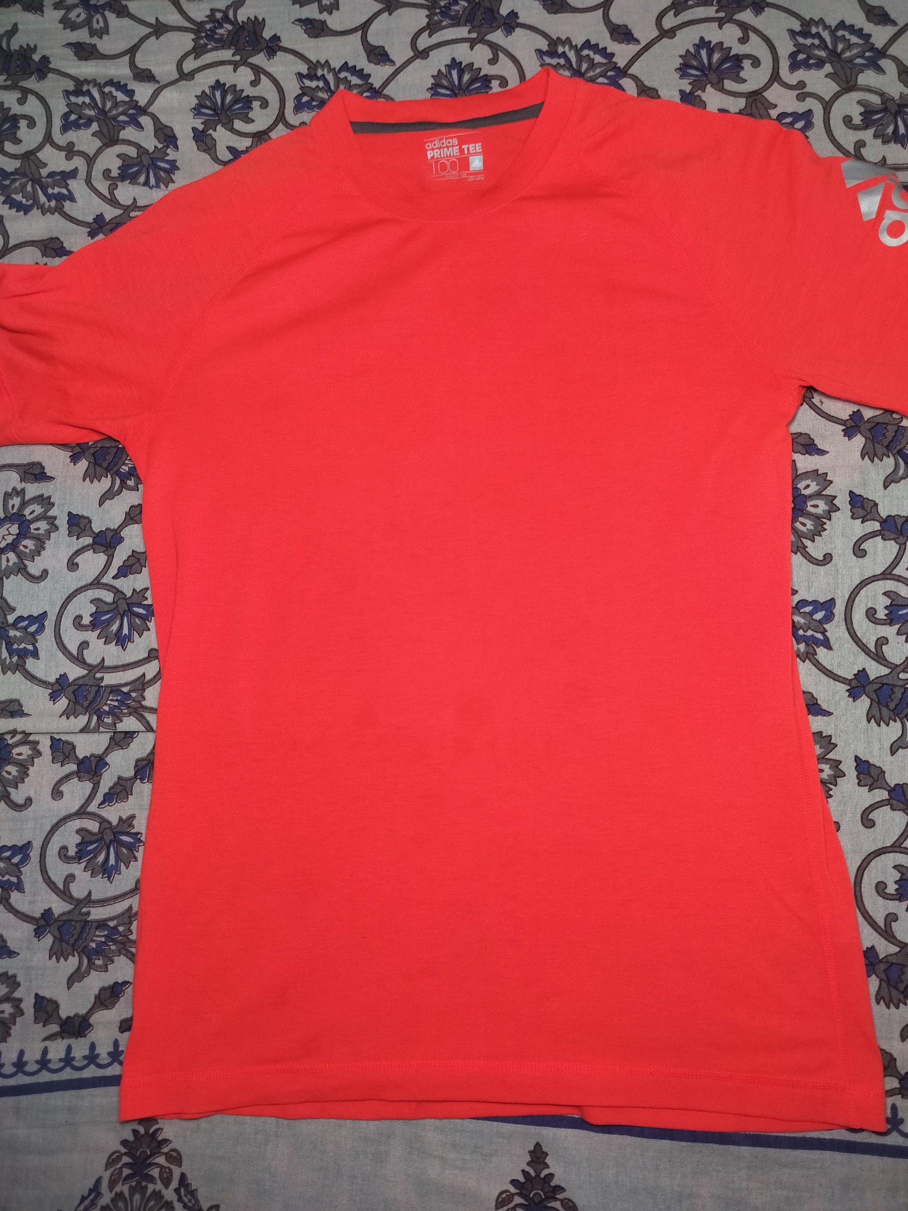 Adidas Men Tshirt — pre-loved Activewear / Sportswear on Slayyitt