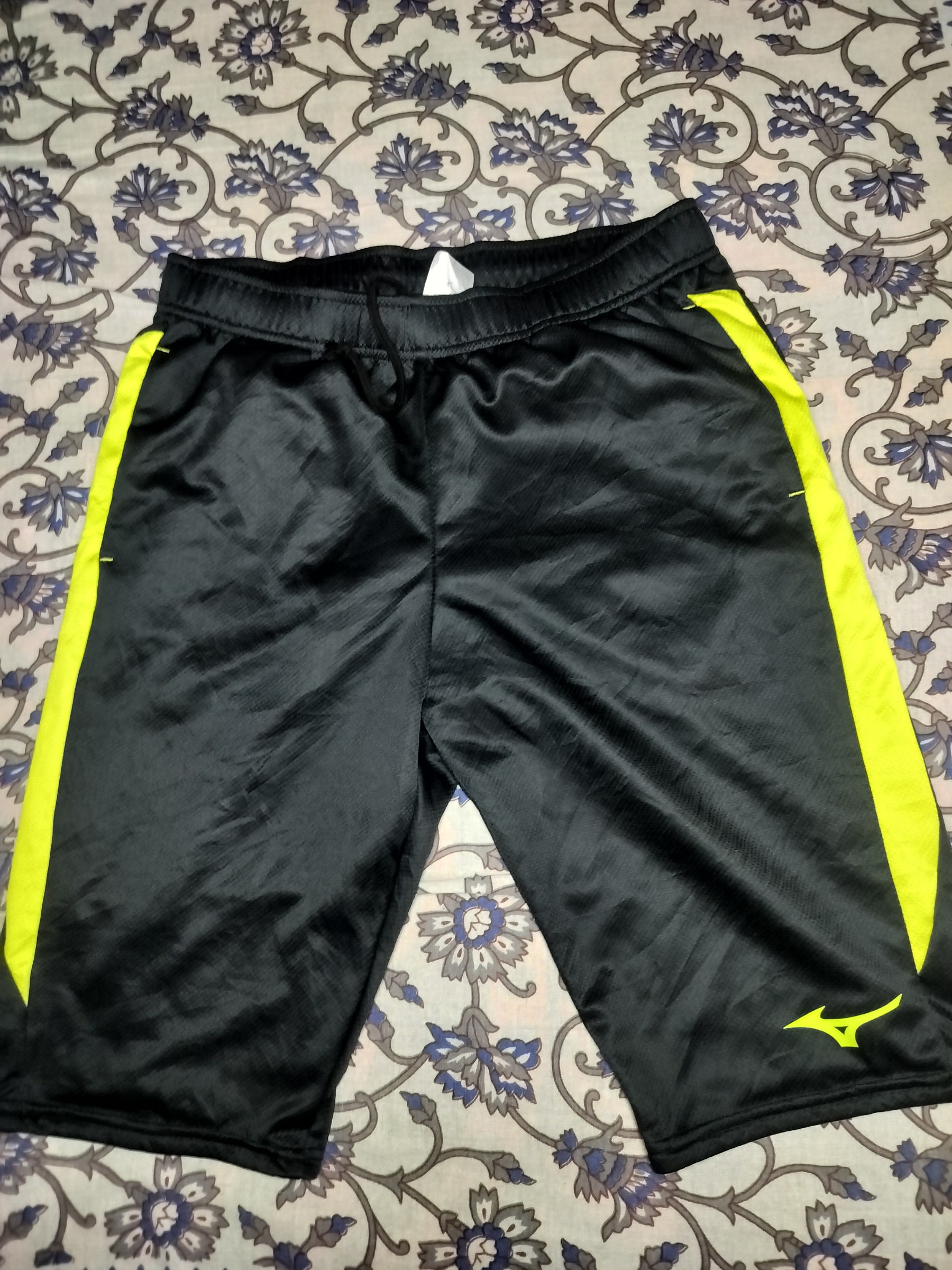Short men — pre-loved Activewear / Sportswear on Slayyitt