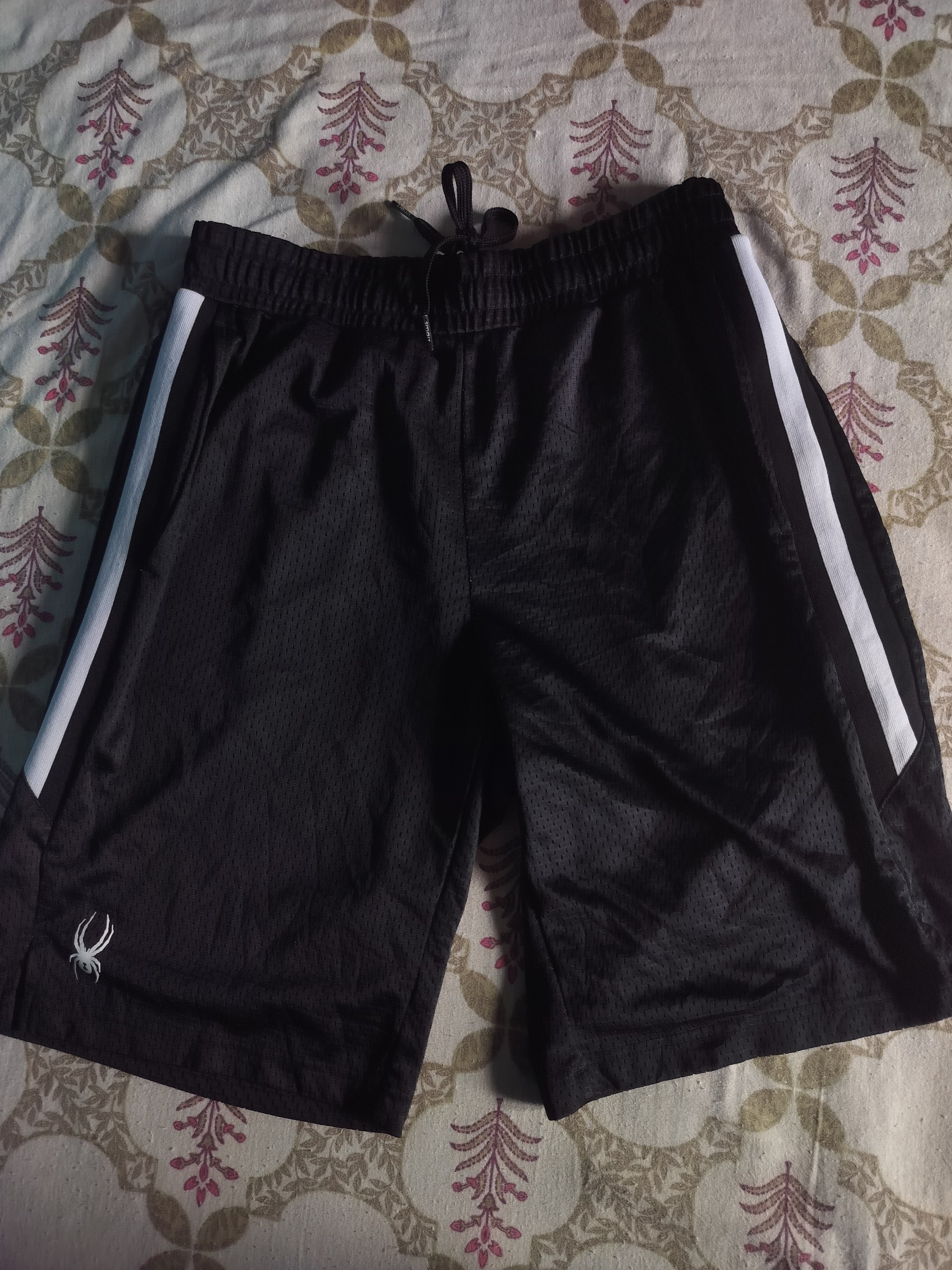 Spider Short men — pre-loved Vintage & Thrift on Slayyitt