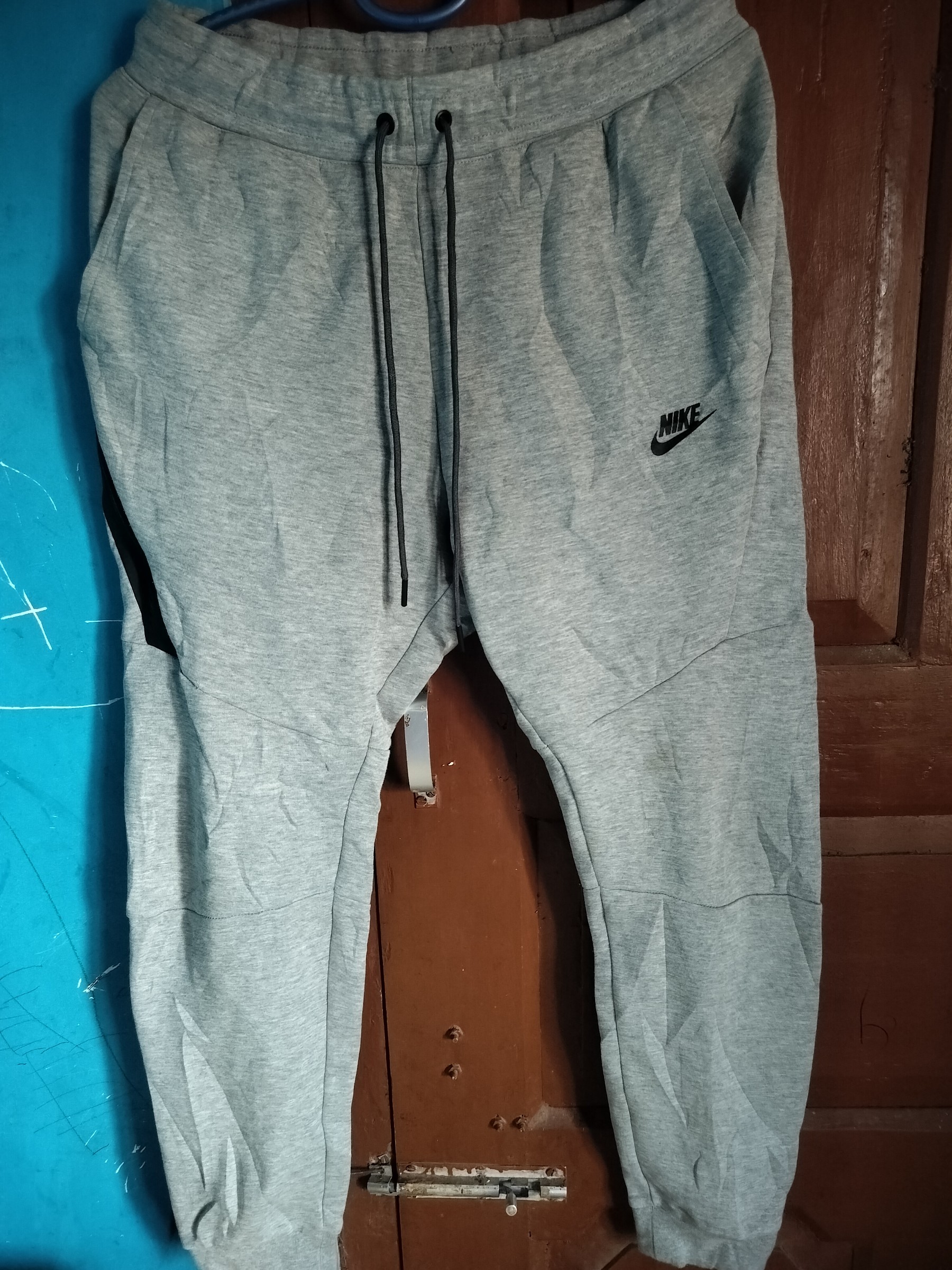 Nike track pant — pre-loved Activewear / Sportswear on Slayyitt