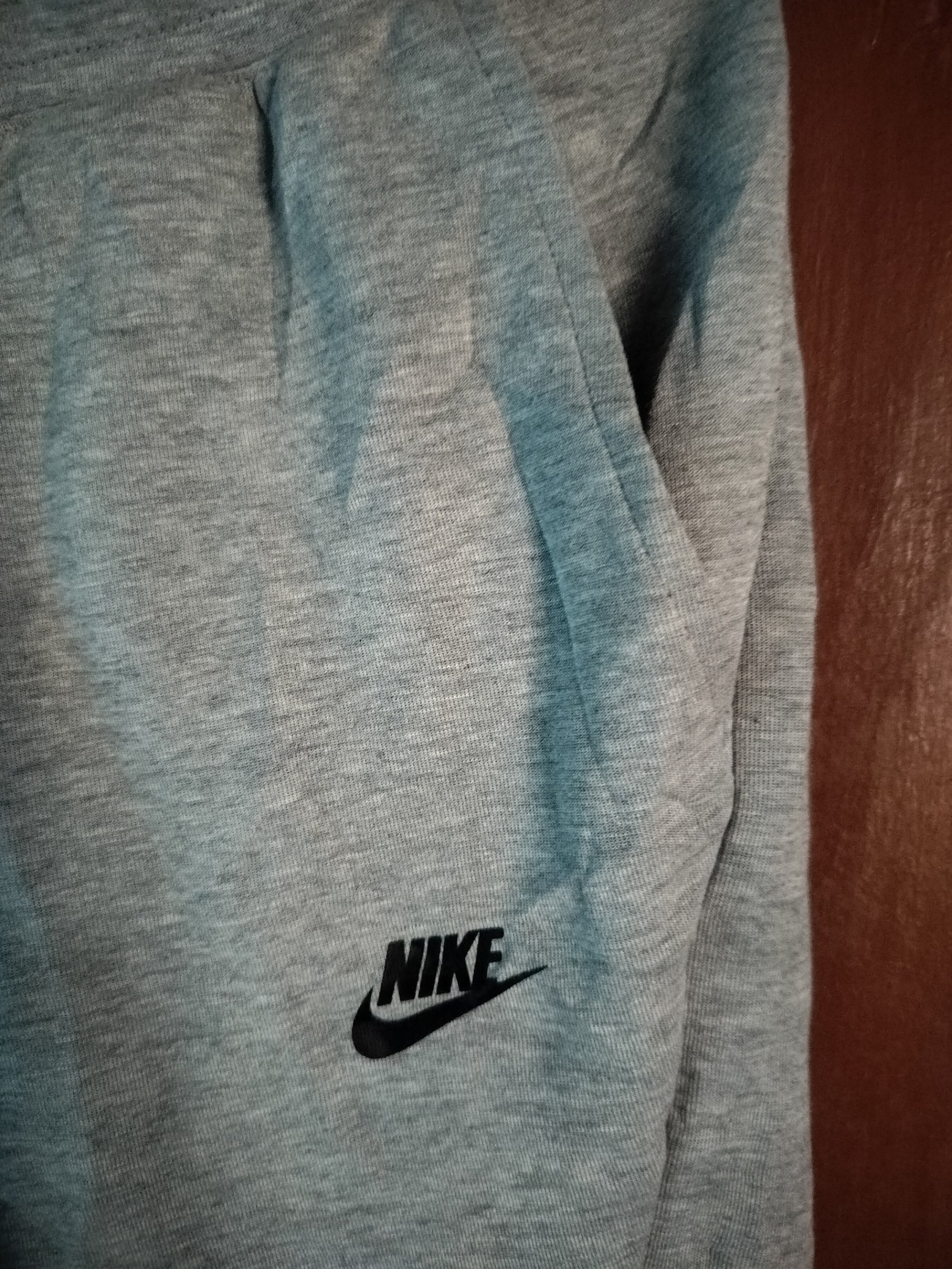 Nike track pant — pre-loved Activewear / Sportswear on Slayyitt