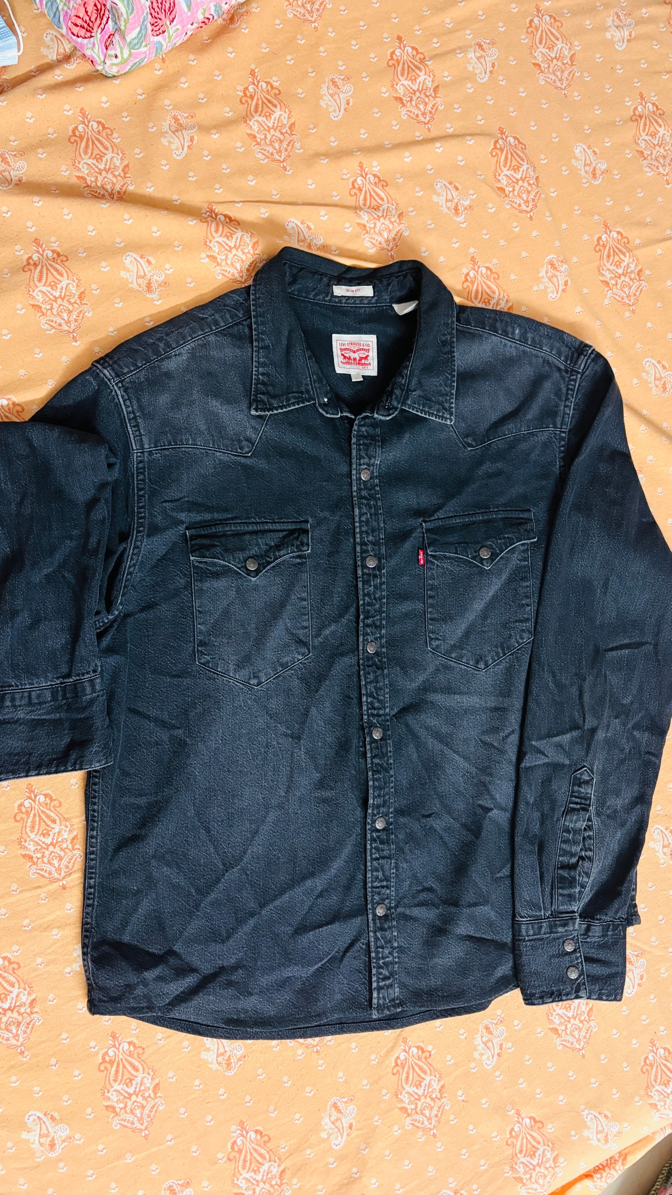 Levi's Premium Black (light washed) denim shirt — pre-loved Tops on Slayyitt