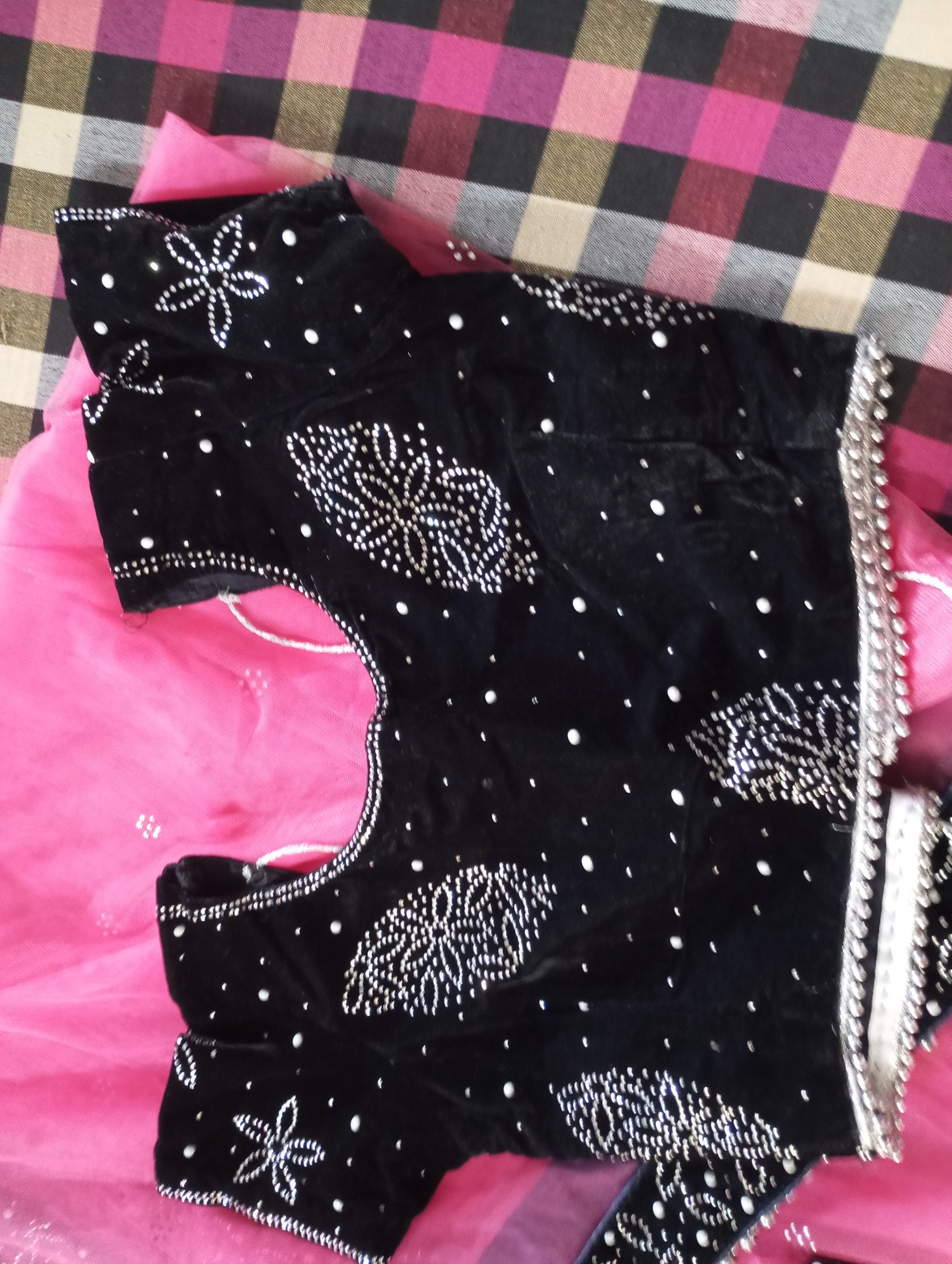 Lehnga black and pink — pre-loved Indian Festival & Wedding Wear on Slayyitt