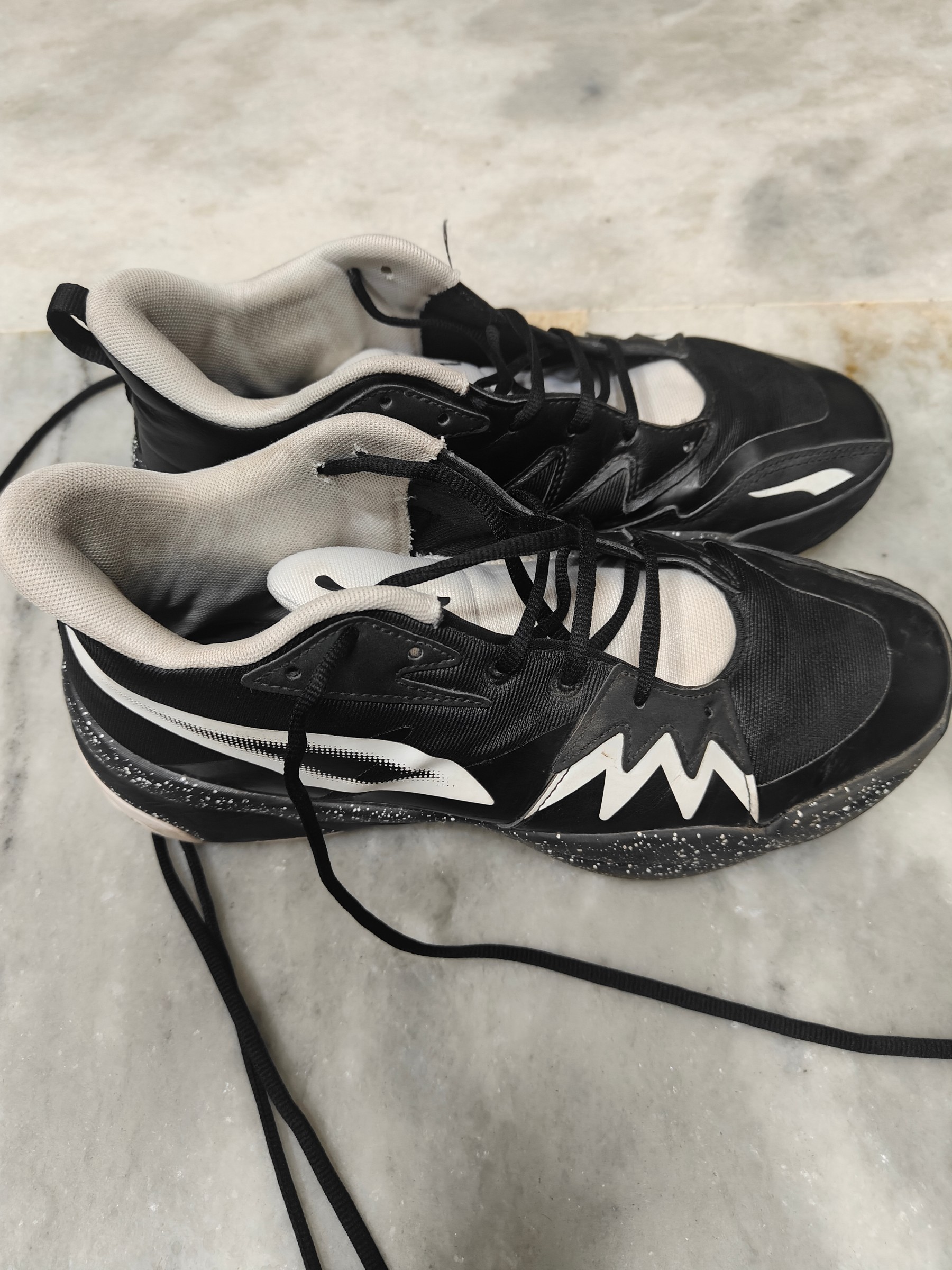 Puma Genetics Speckle Shoes — pre-loved Footwear on Slayyitt
