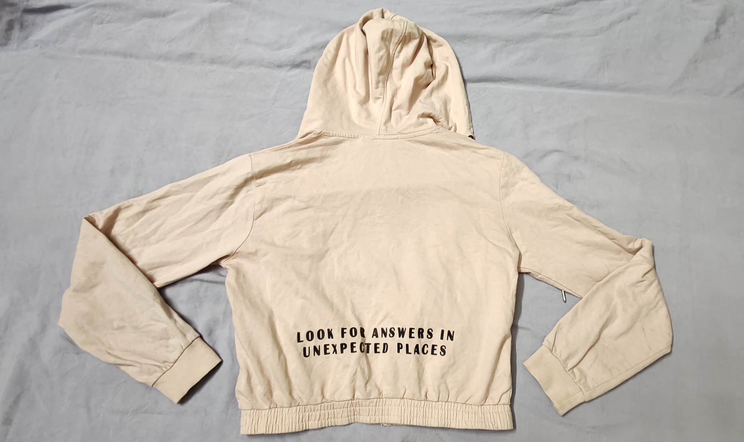 Light Pink Full-Zip Cropped Hoodie Jacket — pre-loved Tops on Slayyitt