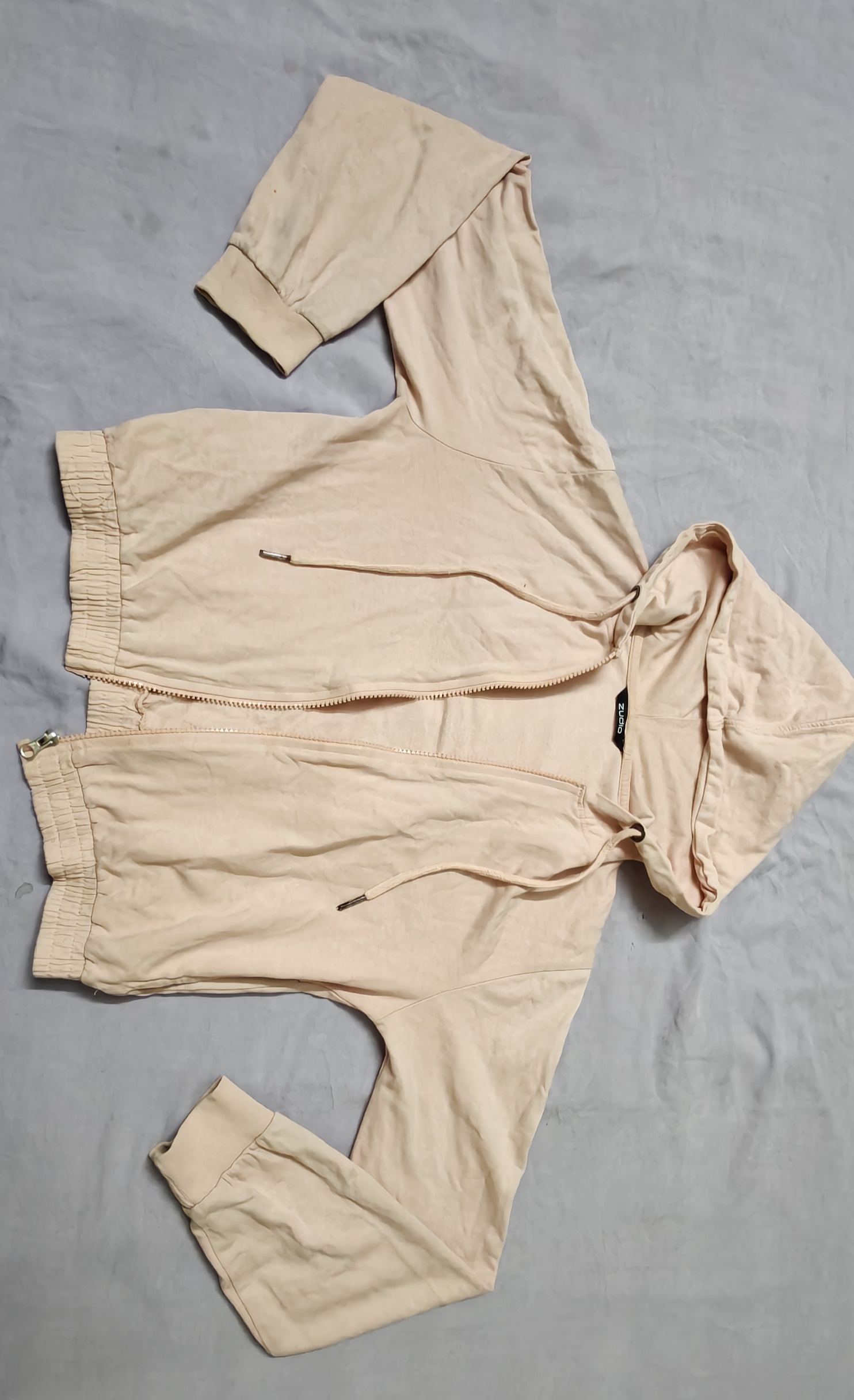 Light Pink Full-Zip Cropped Hoodie Jacket — pre-loved Tops on Slayyitt