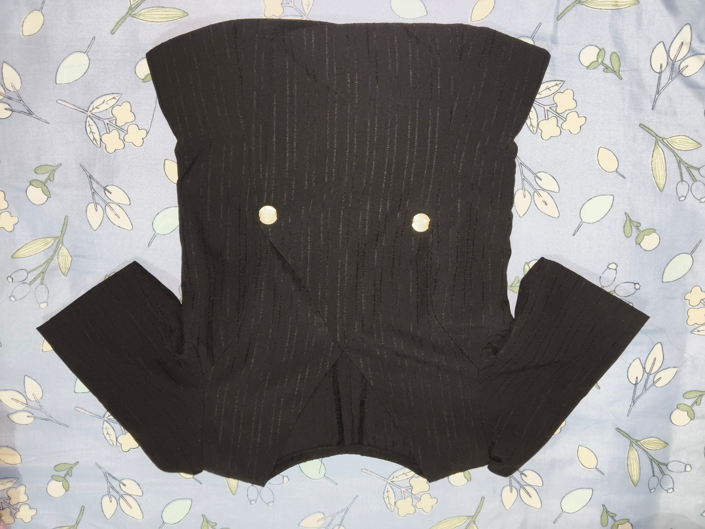 Black Handmade Stitch top — pre-loved Vintage & Thrift on Slayyitt
