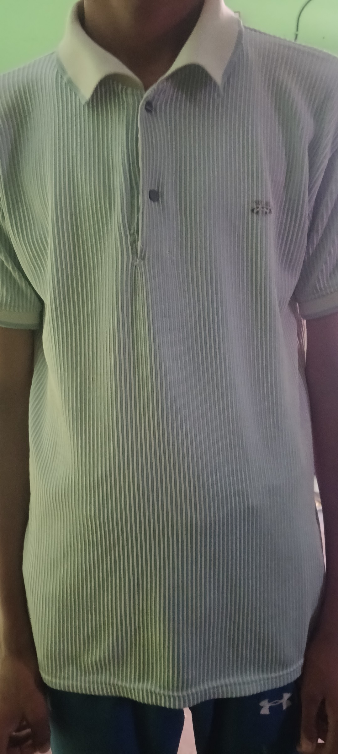 Blue t-shirt size M — pre-loved Vintage & Thrift on Slayyitt
