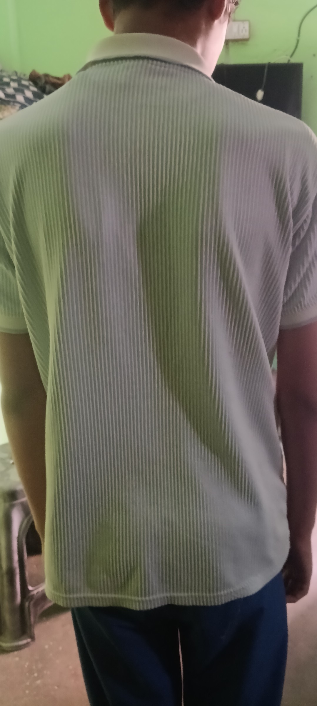 Blue t-shirt size M — pre-loved Vintage & Thrift on Slayyitt