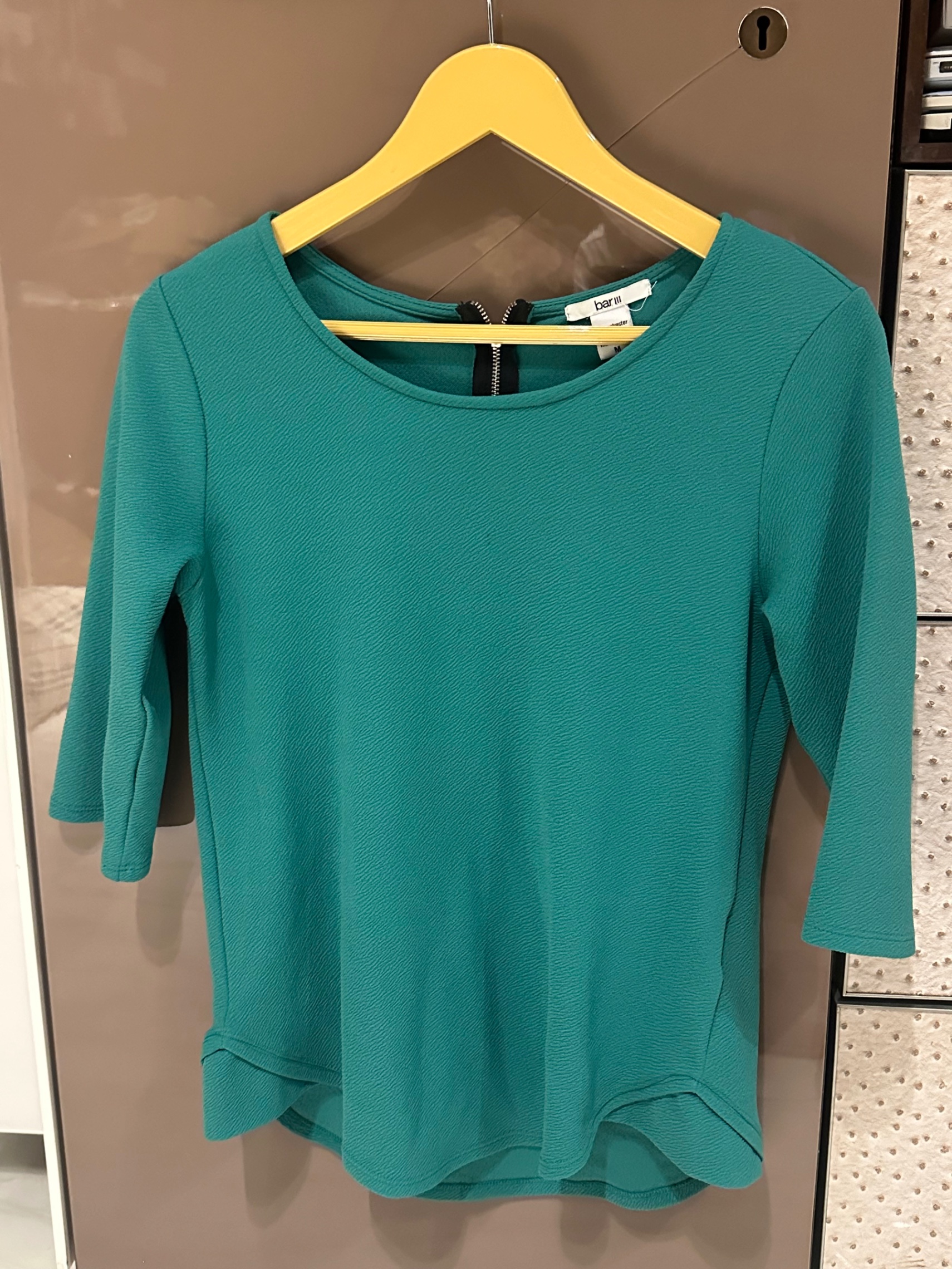 Sea green top — pre-loved Tops on Slayyitt