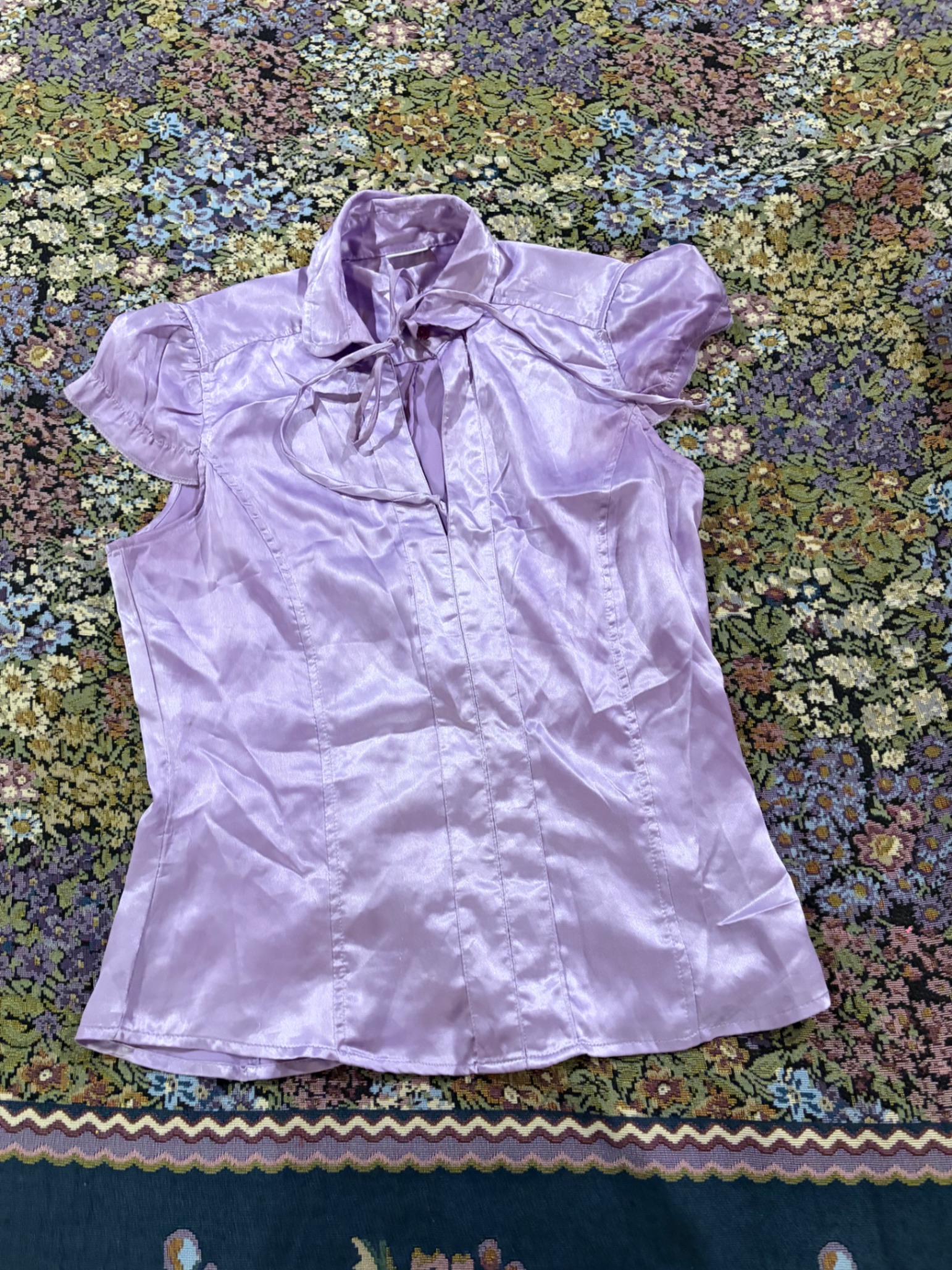 Vintage Suzy top in lavender — pre-loved Tops on Slayyitt