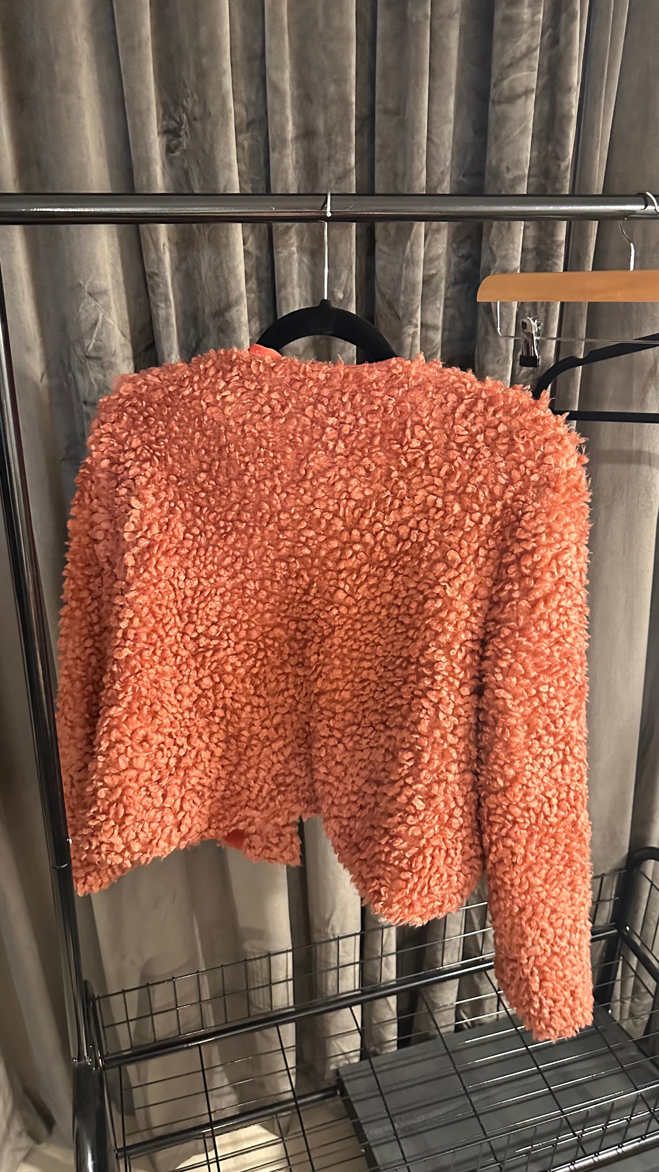 Teddy jaket — pre-loved Seasonal Categories on Slayyitt