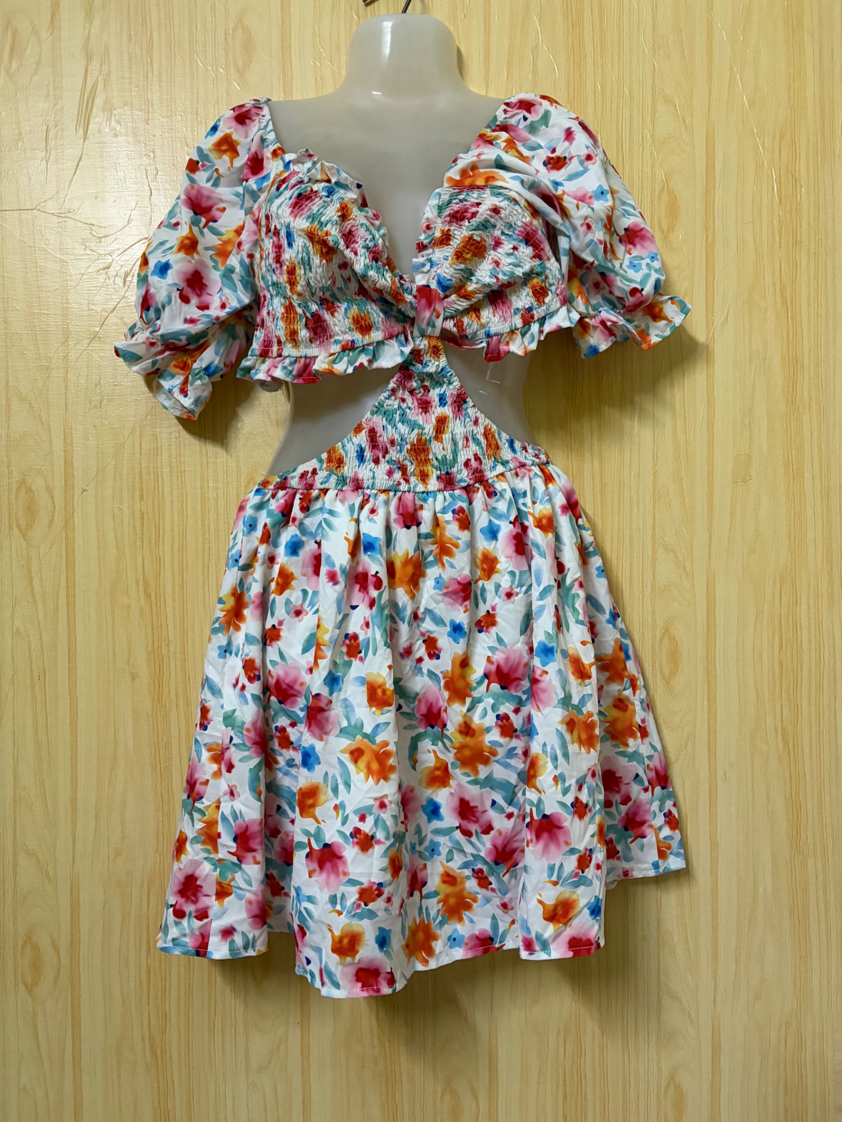 Newme Dress — pre-loved Dresses & One-Pieces on Slayyitt