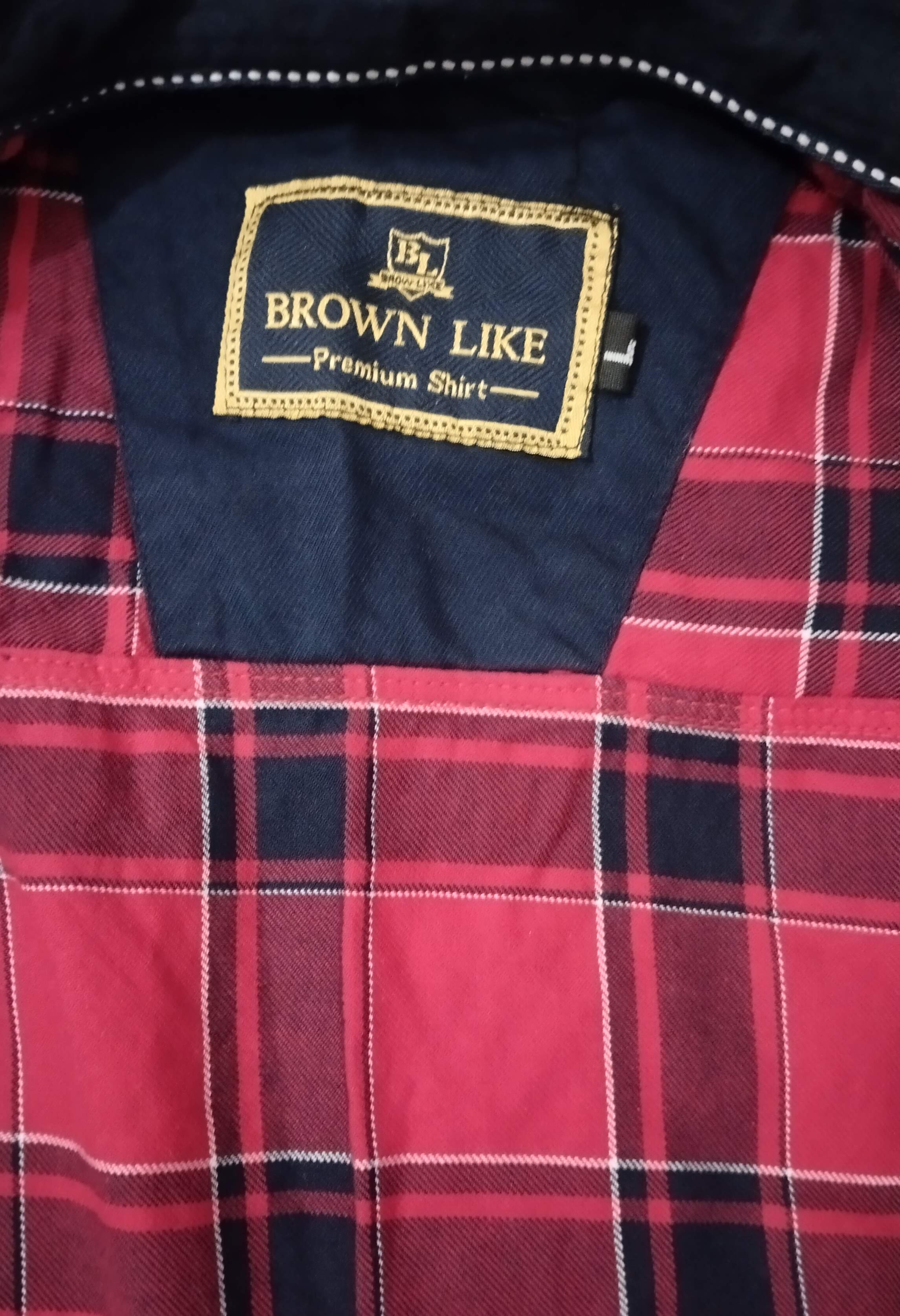 Red check shirt,size L — pre-loved Tops on Slayyitt
