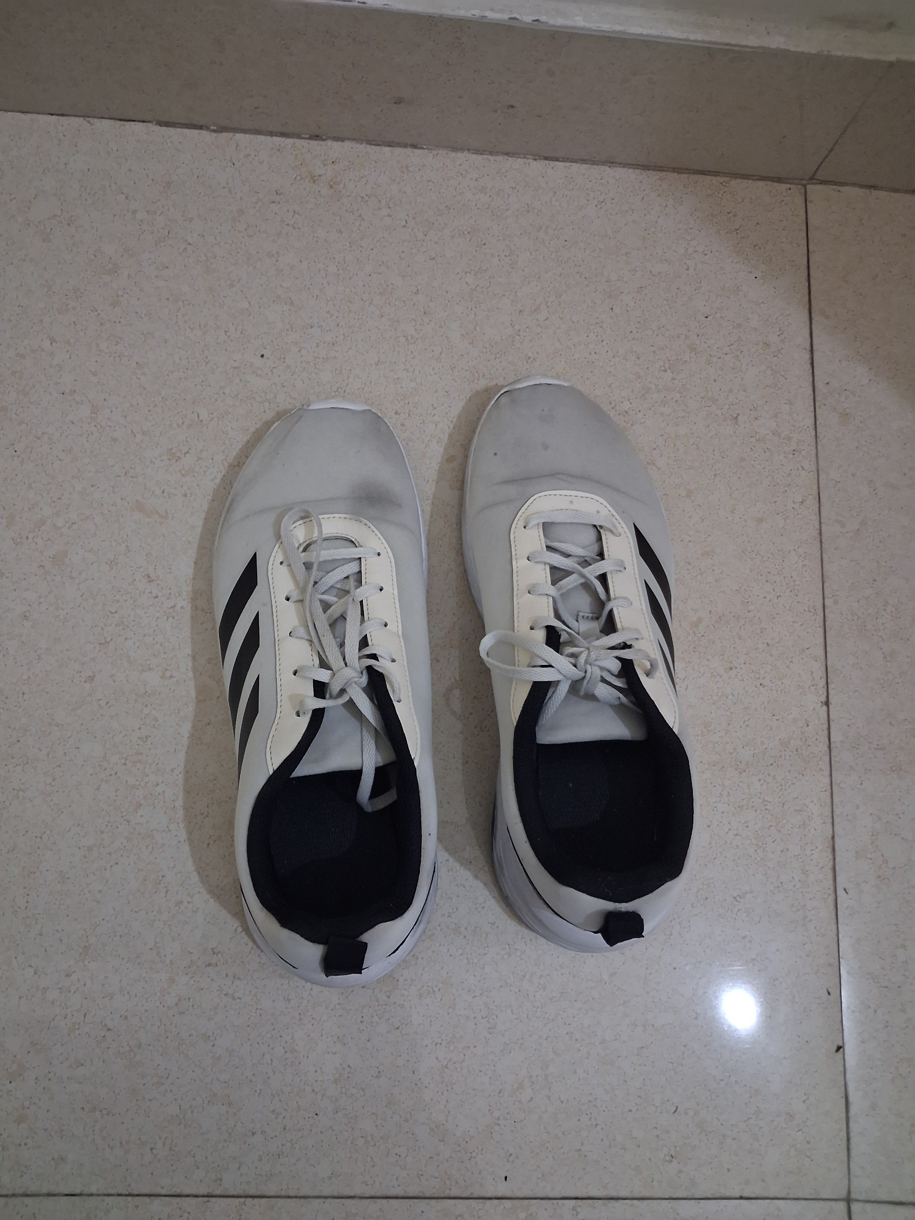 Adidas shoes — pre-loved Footwear on Slayyitt