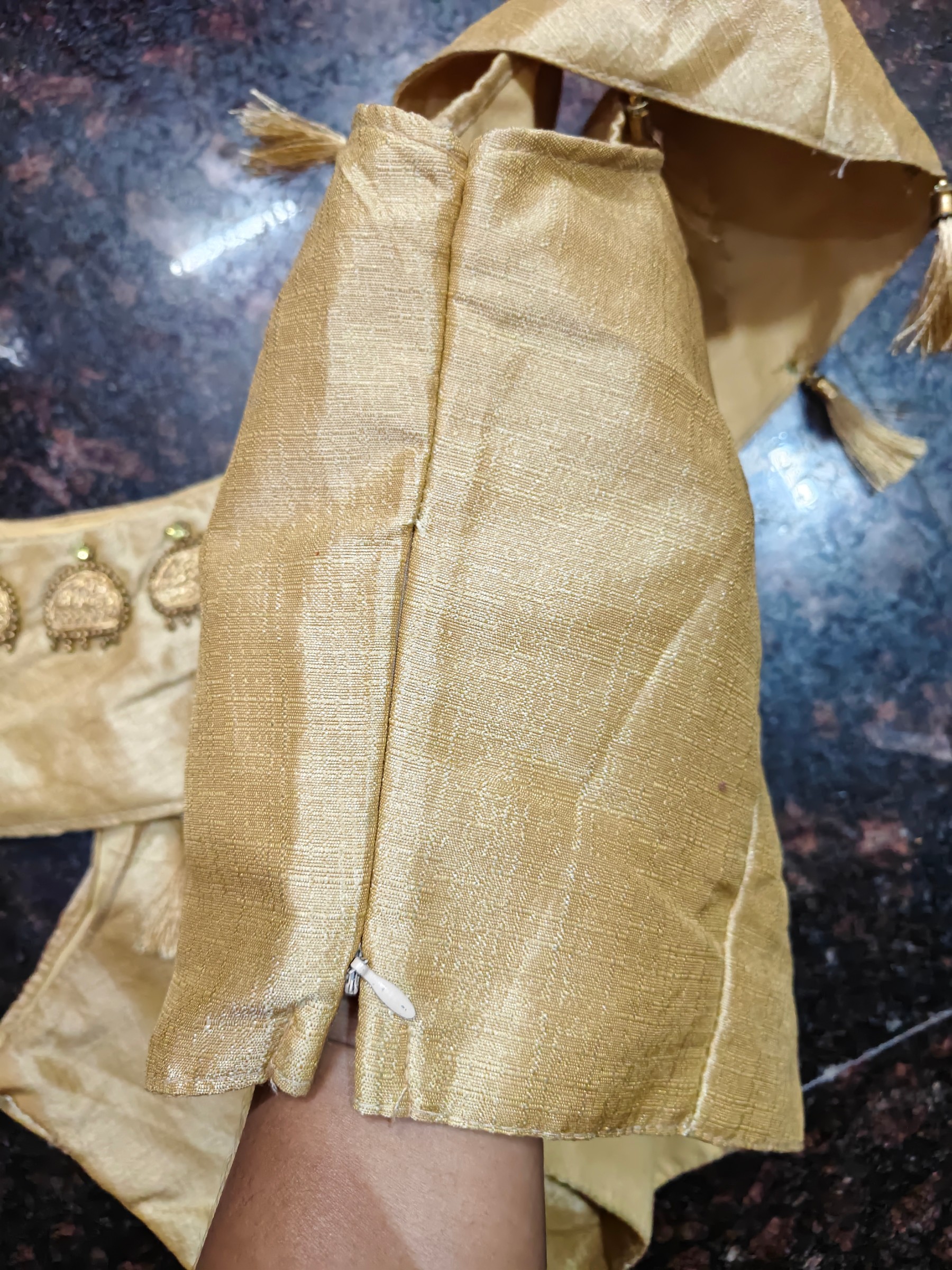 A golden blouse ,size xxl — pre-loved Ethnic Wear on Slayyitt