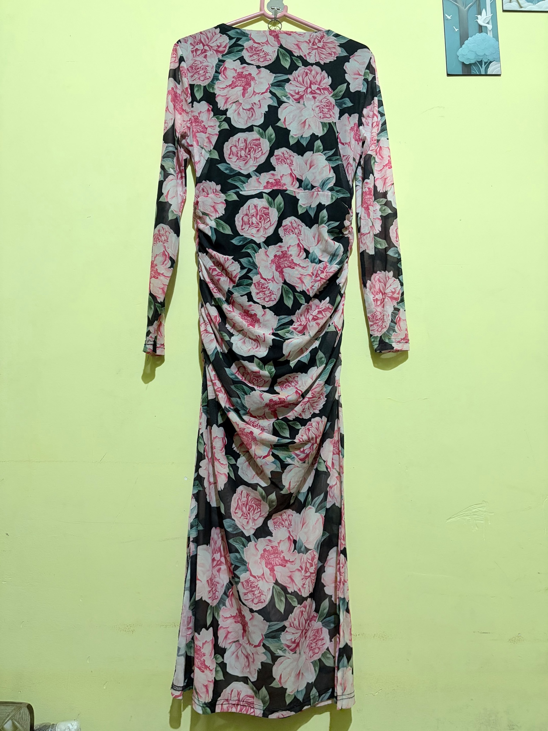 Dress — pre-loved Dresses & One-Pieces on Slayyitt