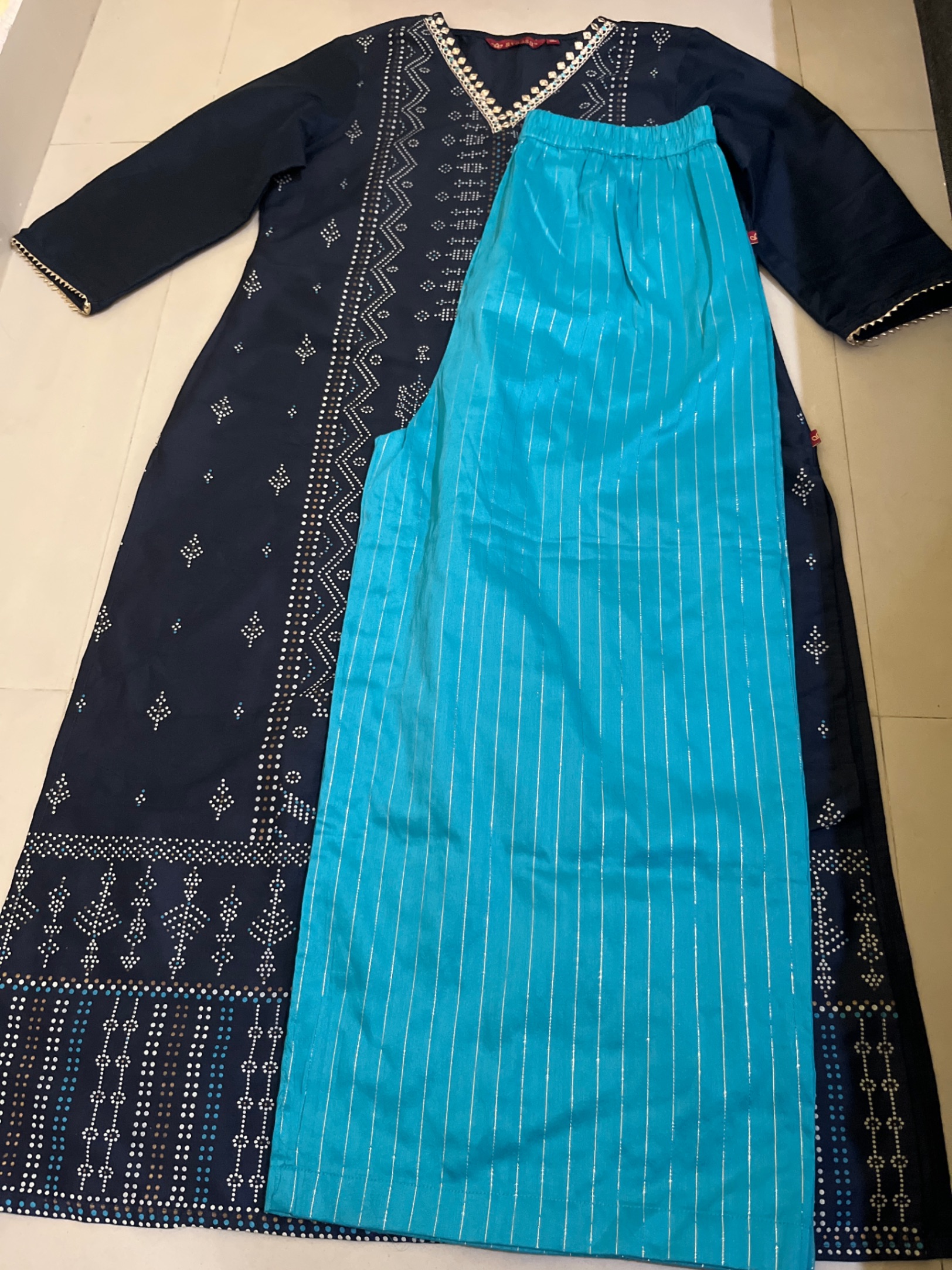 Kurta with bottom — pre-loved Ethnic Wear on Slayyitt