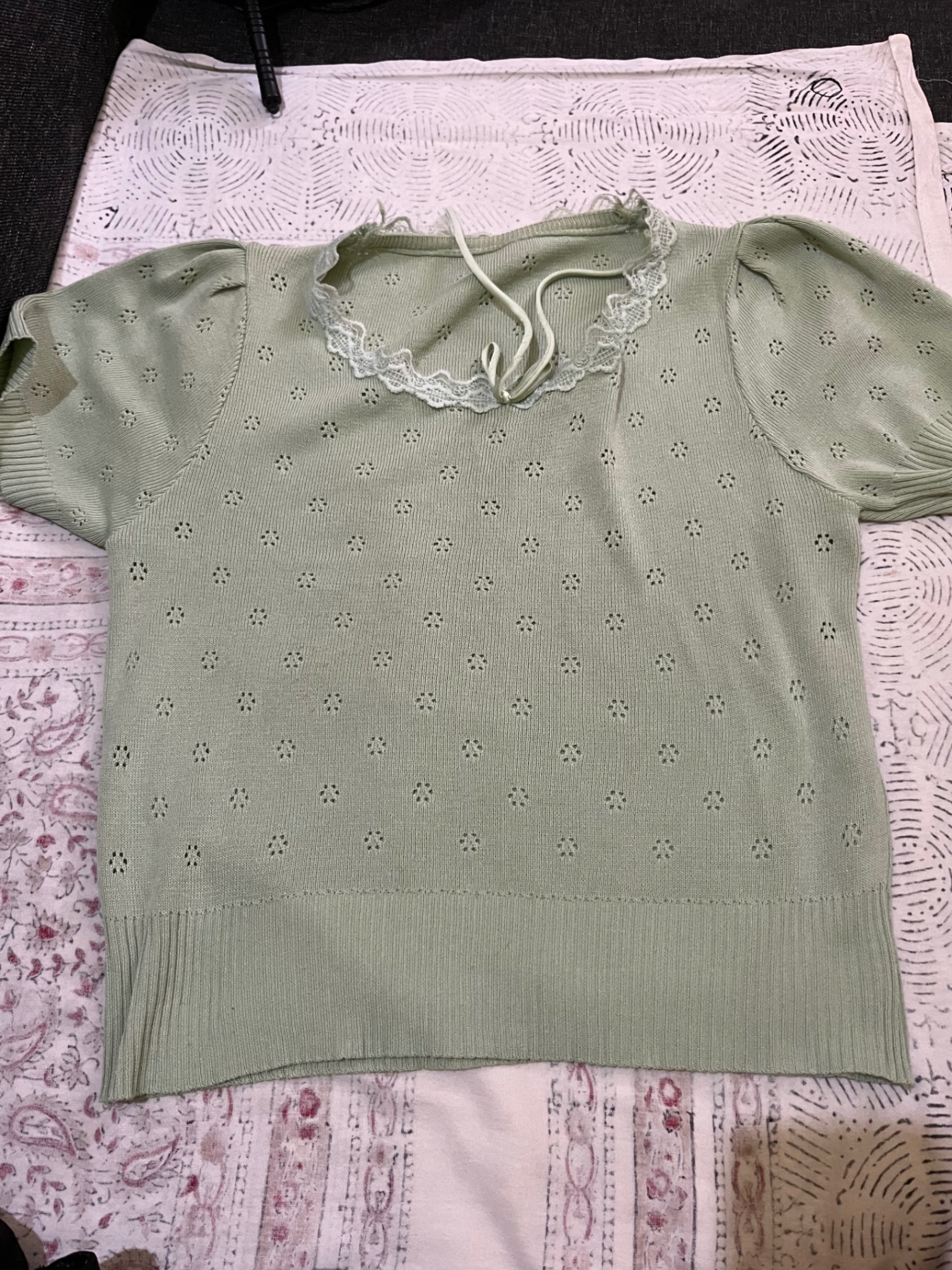 Green top — pre-loved Tops on Slayyitt