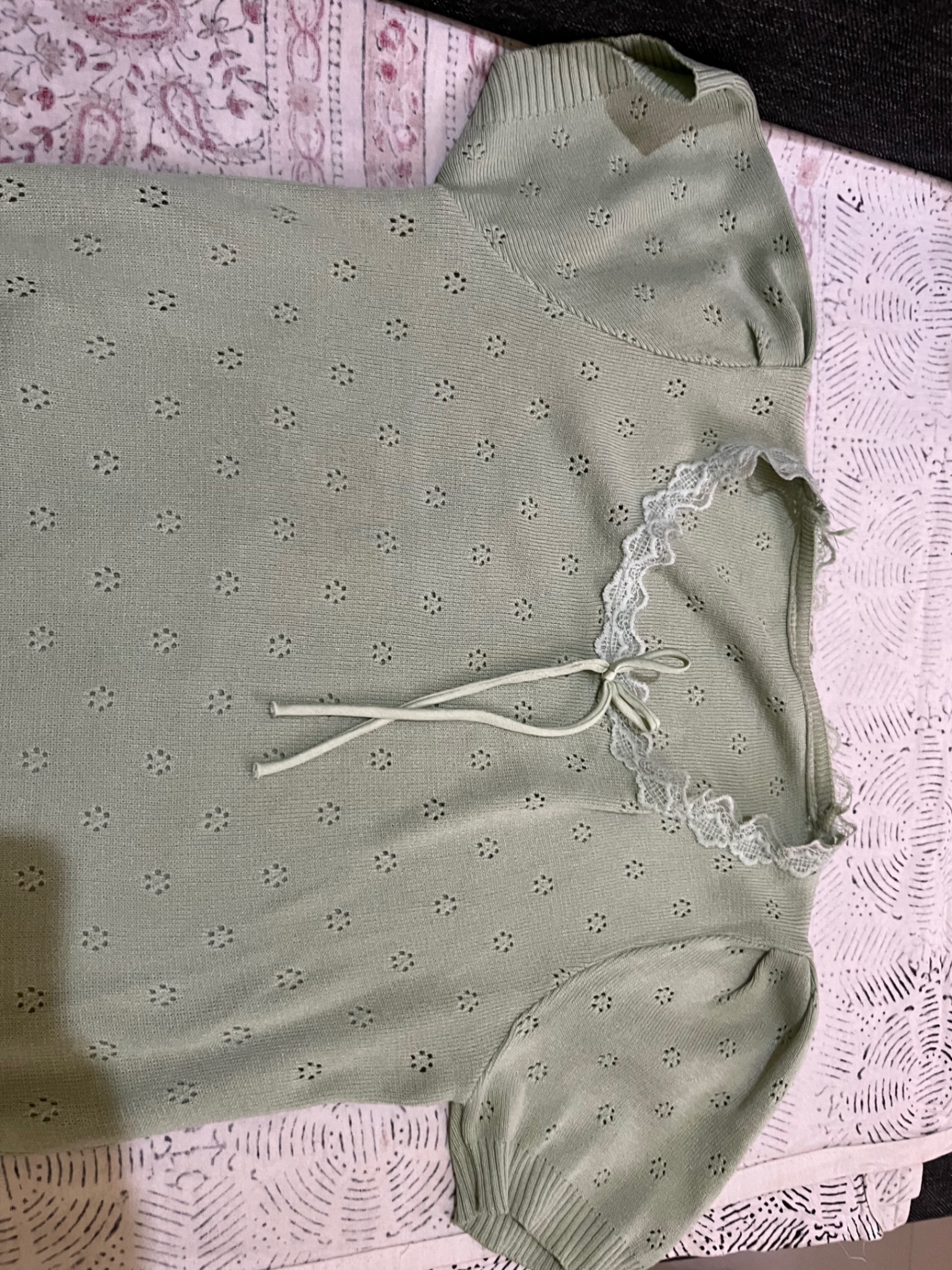 Green top — pre-loved Tops on Slayyitt