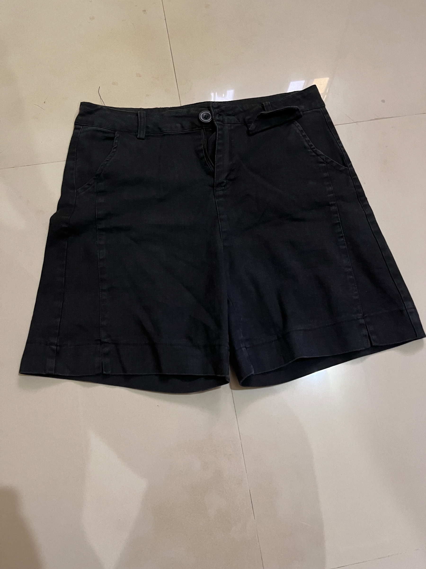 Black shorts — pre-loved Bottoms on Slayyitt
