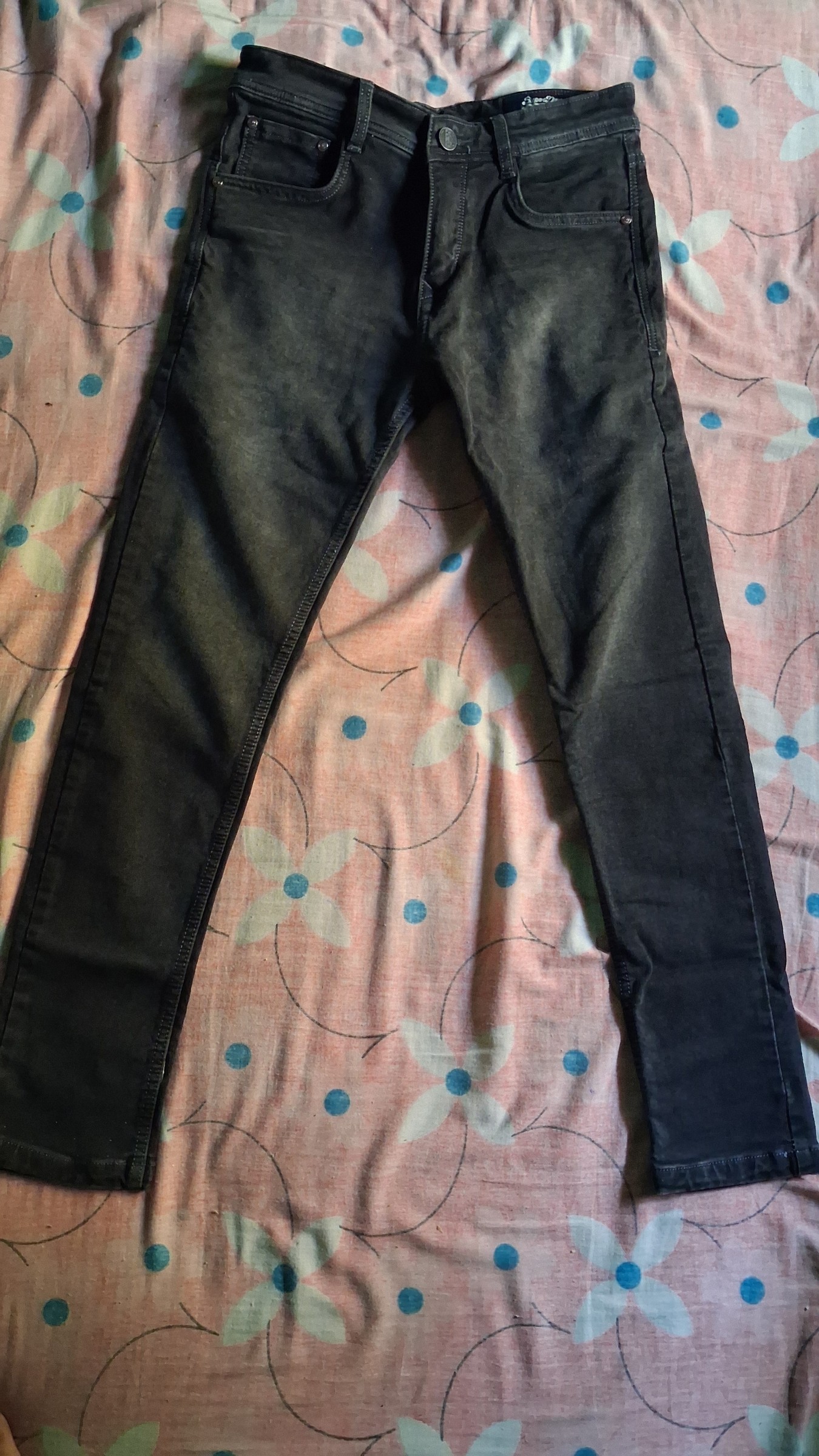 Washed Black Slim-Fit Jeans — pre-loved Bottoms on Slayyitt