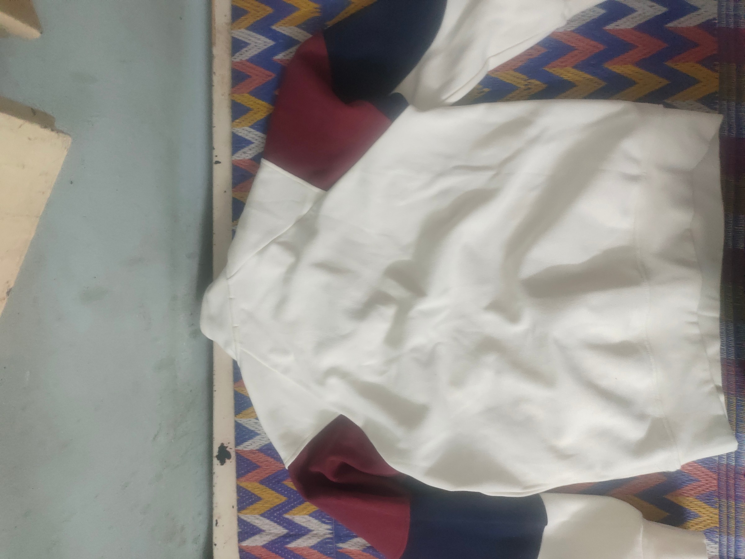 Cotton sweatshirt — pre-loved Tops on Slayyitt