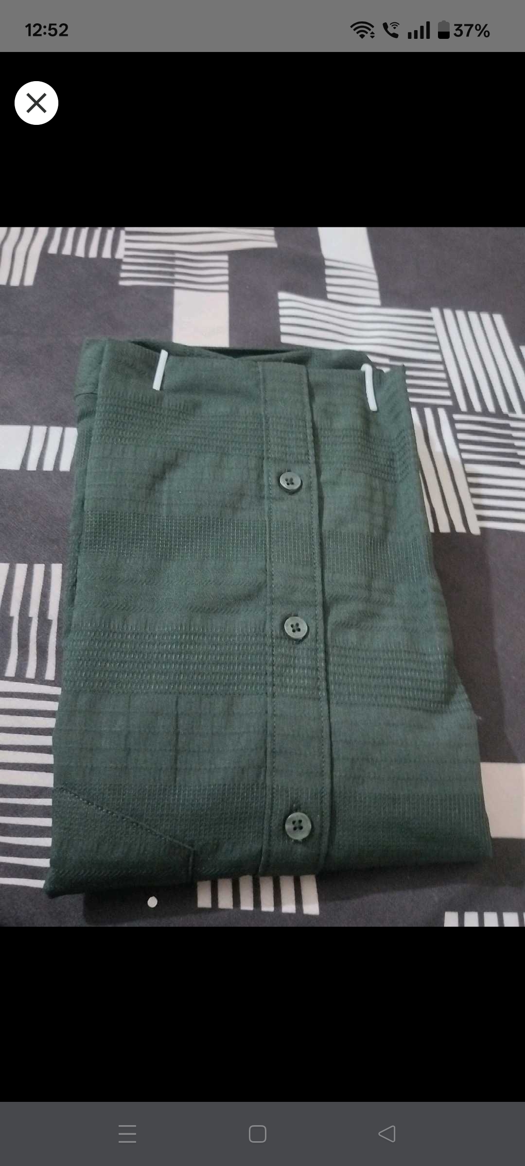 Stylish bottle green dobby Lycra shirt — pre-loved Vintage & Thrift on Slayyitt