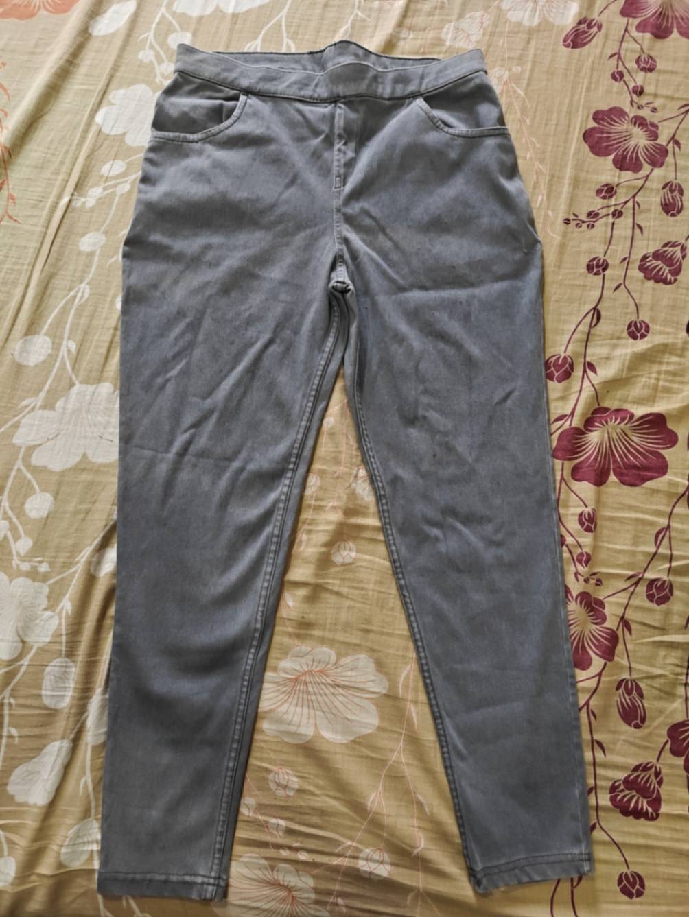 Grey jeggings women brand comfort lady size XXL — pre-loved Bottoms on Slayyitt