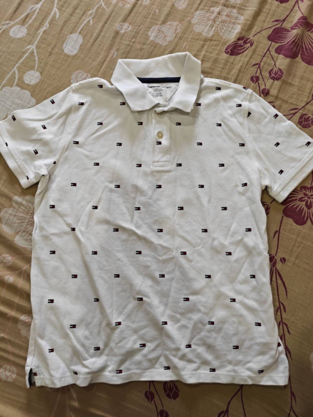 Tommy Hilfiger kids smart polo tshirt L/G 12-14 — pre-loved Tops on Slayyitt