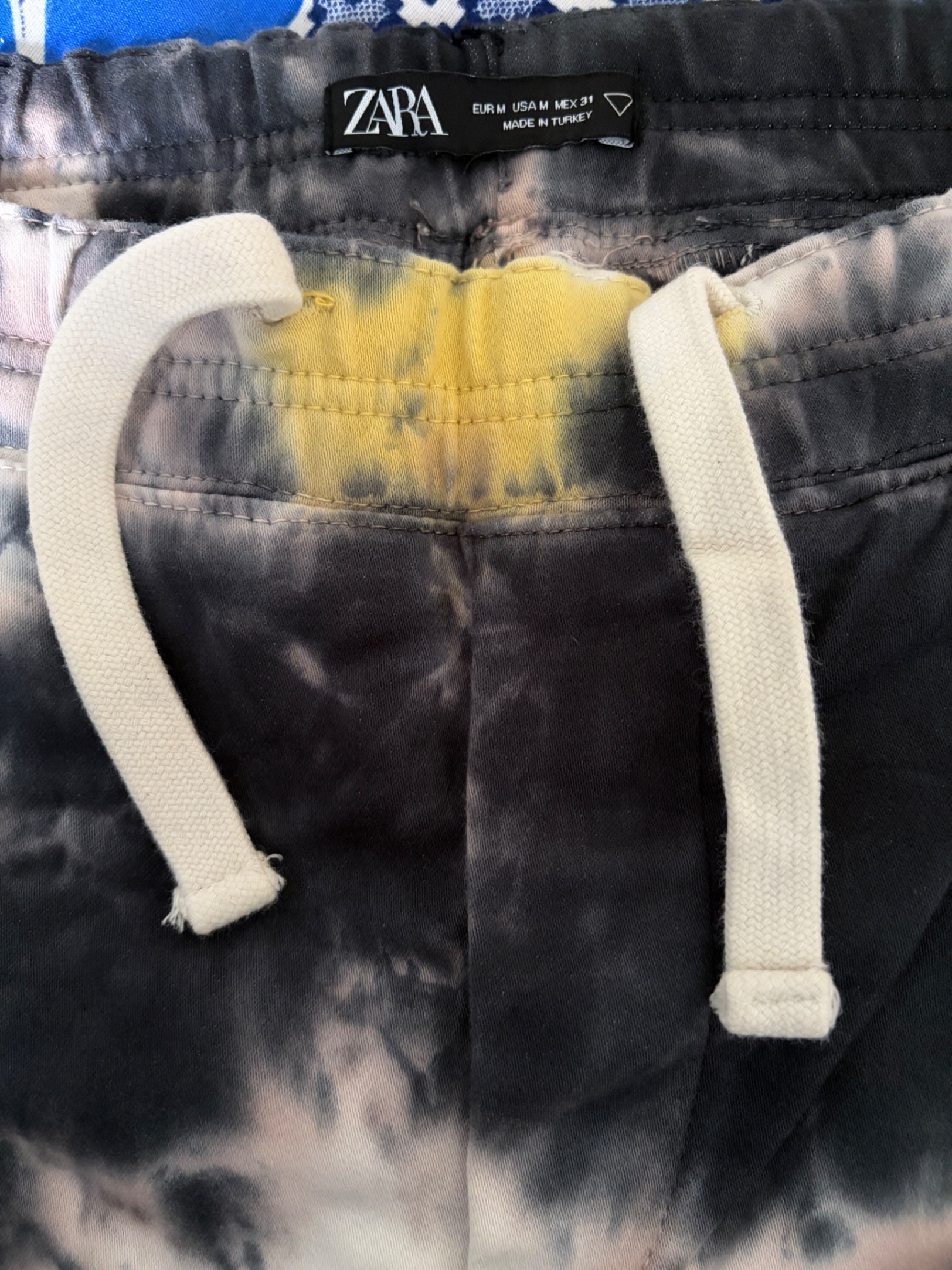 Zara Denim jogger made in turkey size M — pre-loved Bottoms on Slayyitt