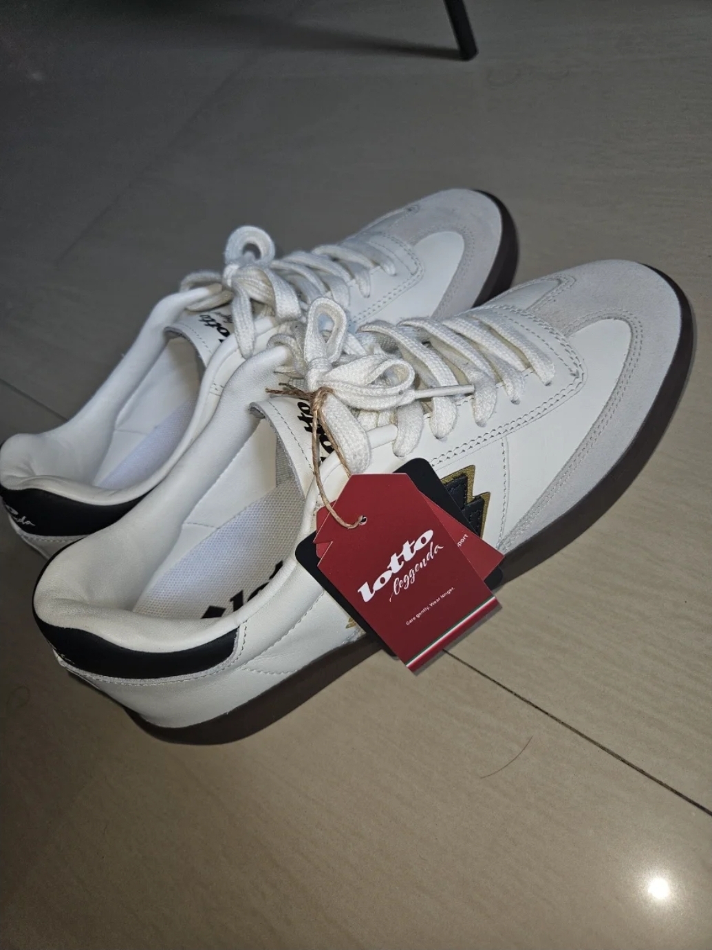 Lotto Men Brasil Select OG White Leather Sneakers — pre-loved Footwear on Slayyitt