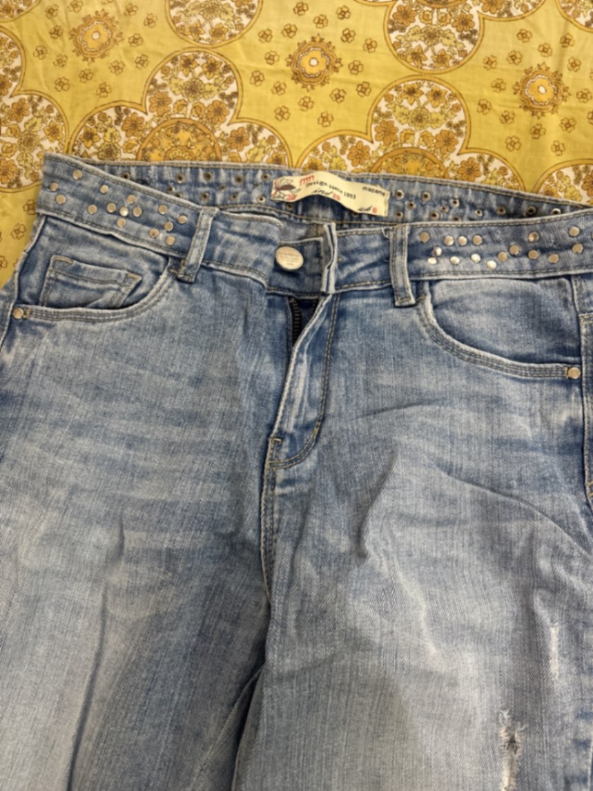 Blue Denim skinny jeans — pre-loved Bottoms on Slayyitt