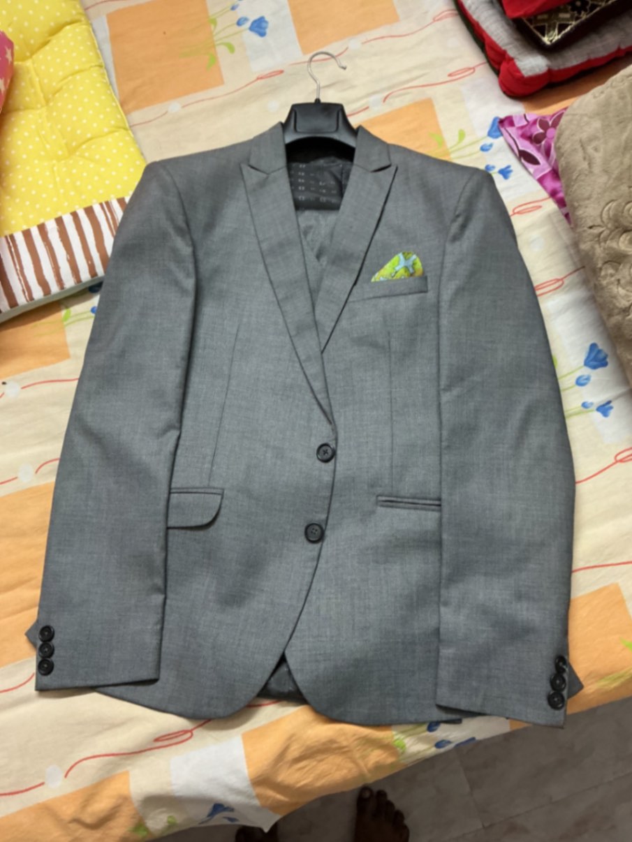 Grey 3 piece suit — pre-loved Ethnic Wear on Slayyitt