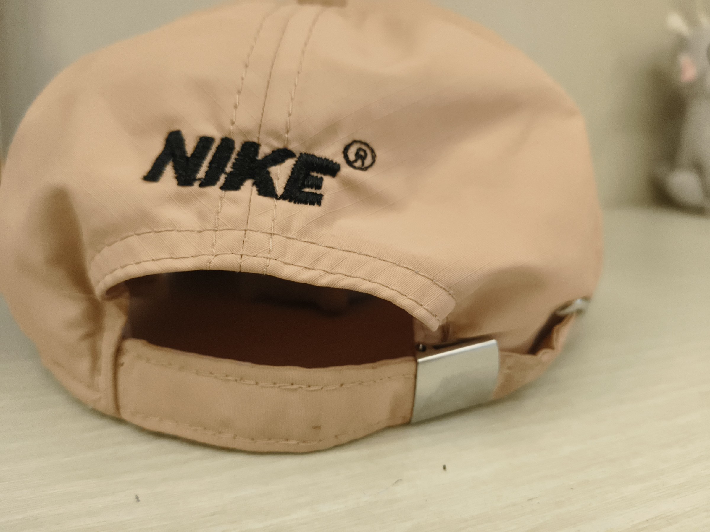 NIKE beige cap — pre-loved Activewear / Sportswear on Slayyitt