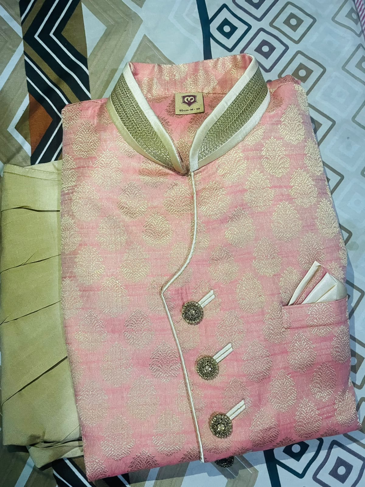 Manyavar sherwani full set 1 time used — pre-loved Tops on Slayyitt