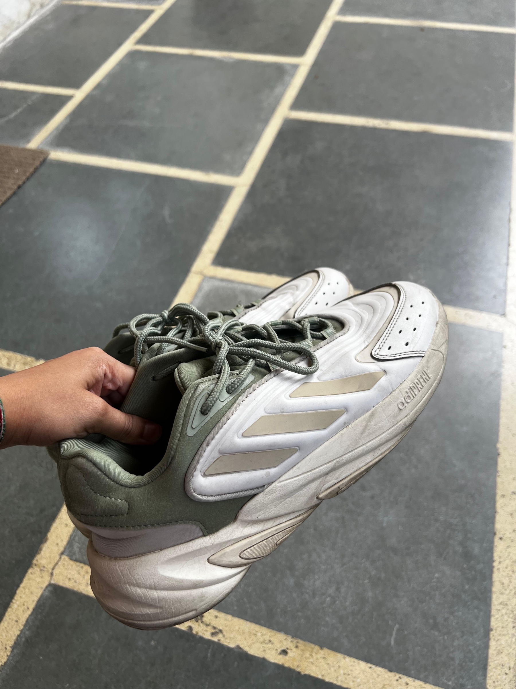Adidas ozelia — pre-loved Footwear on Slayyitt