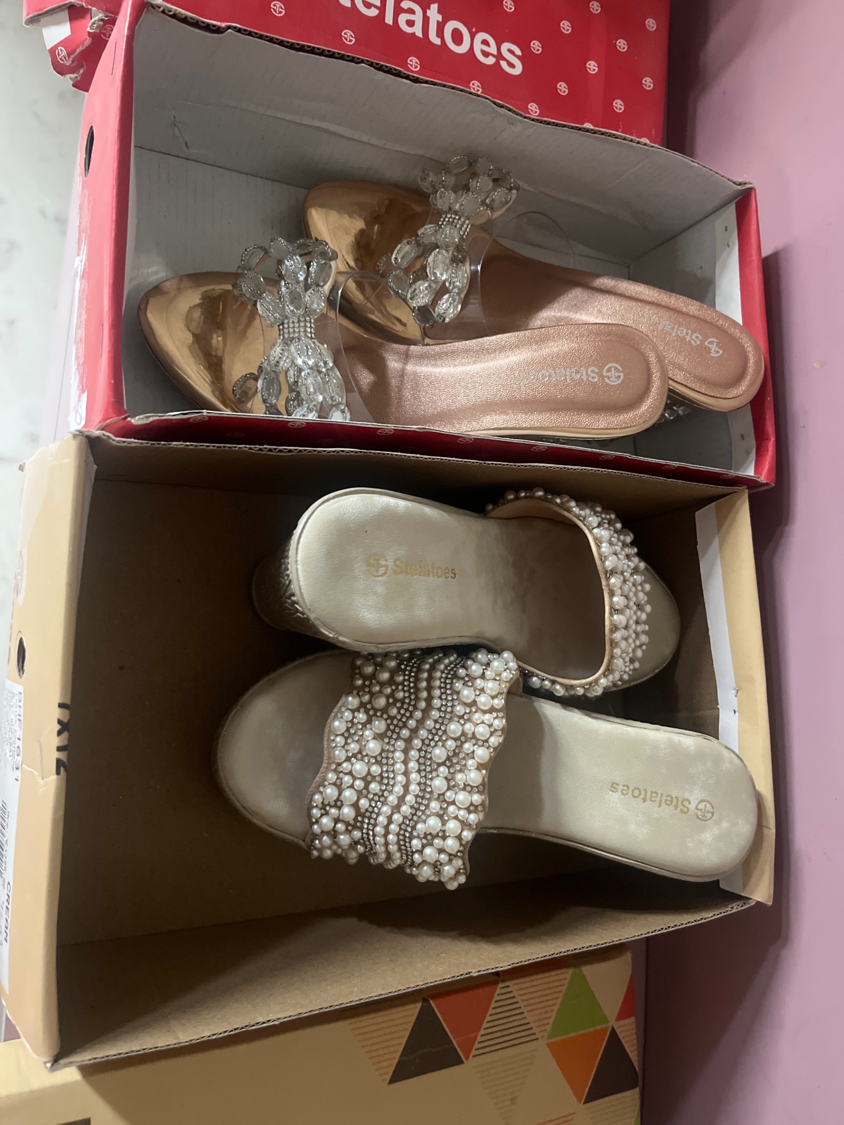 Sets of 2 , size is 4 to 5 — pre-loved Footwear on Slayyitt