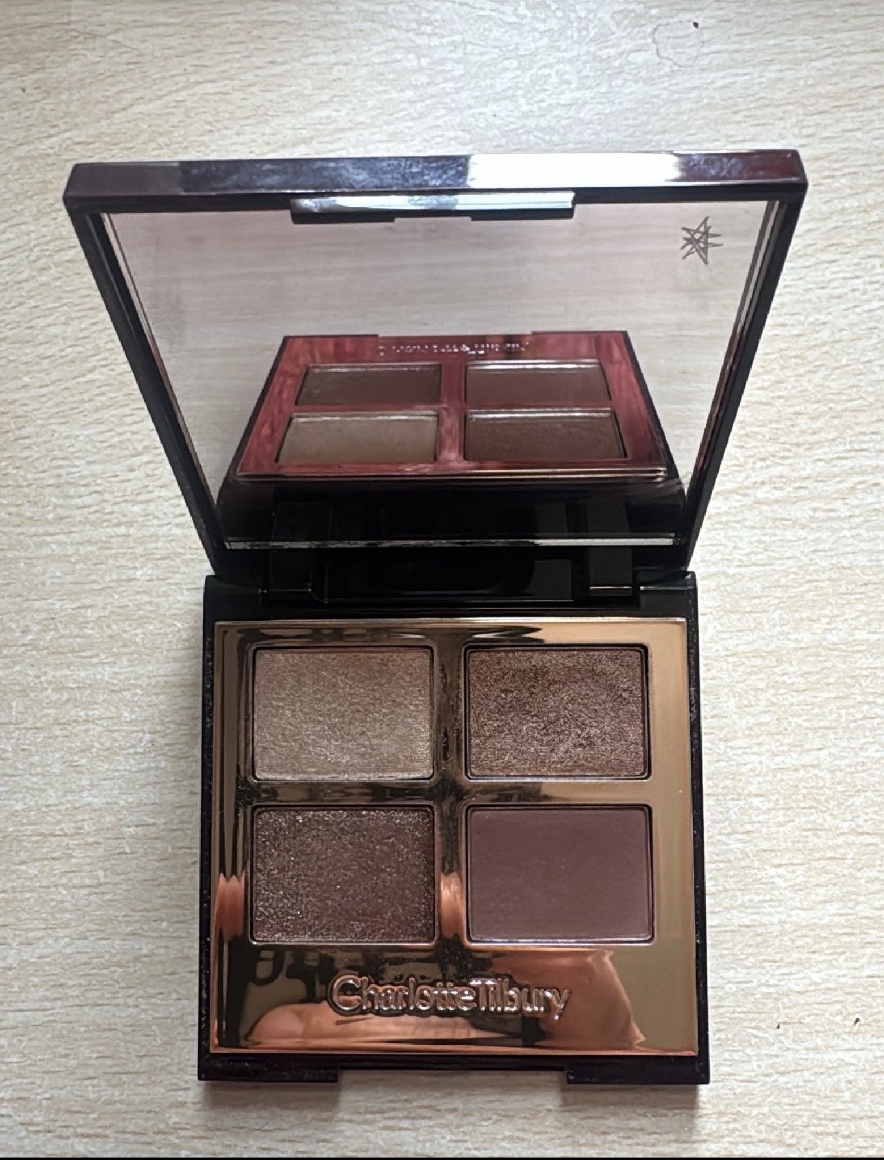 Charlotte Tilbury Eye Shadow Quad - Exaggereyes — pre-loved Accessories on Slayyitt