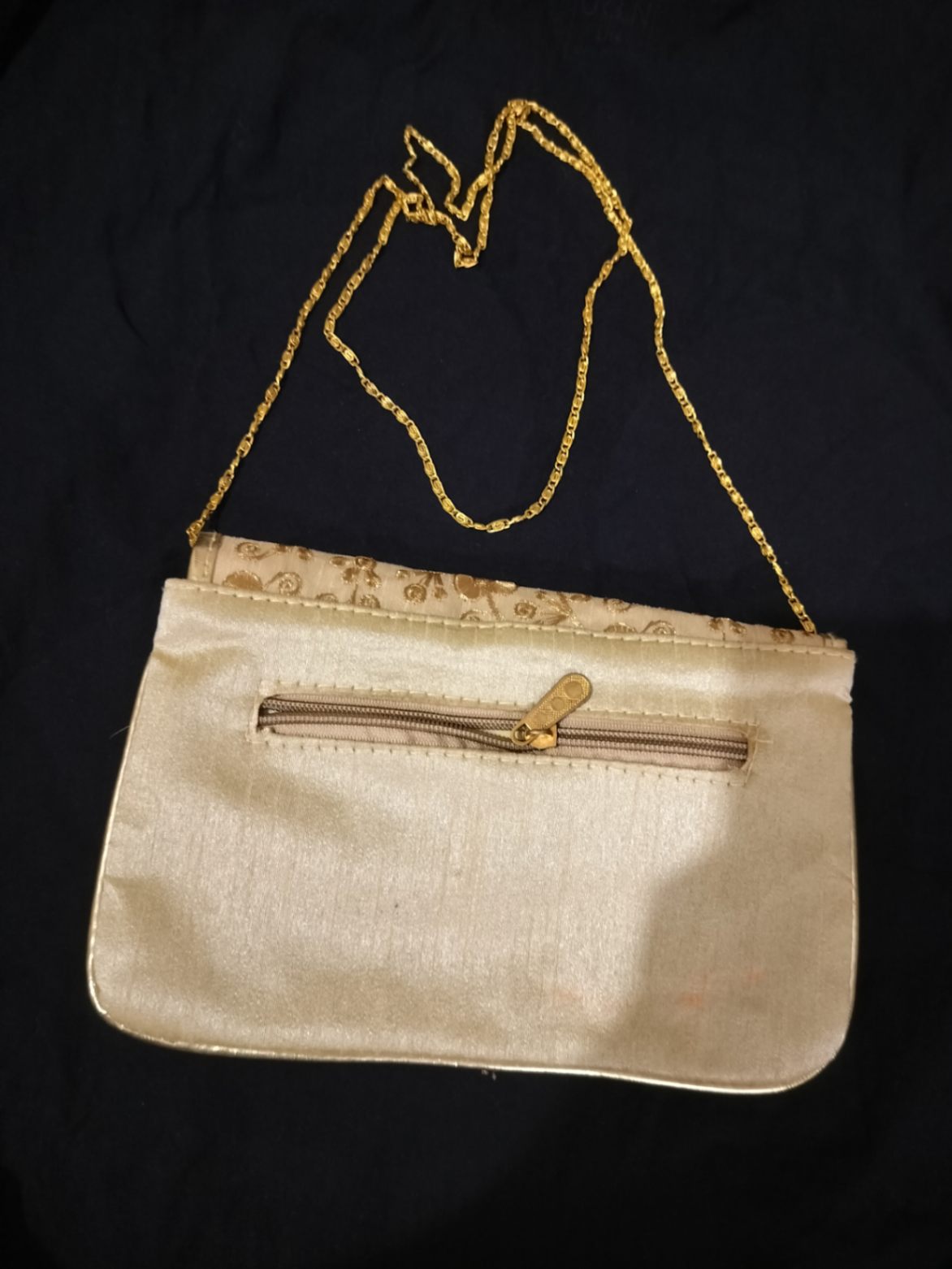 Golden Flower Sling Bag — pre-loved Accessories on Slayyitt
