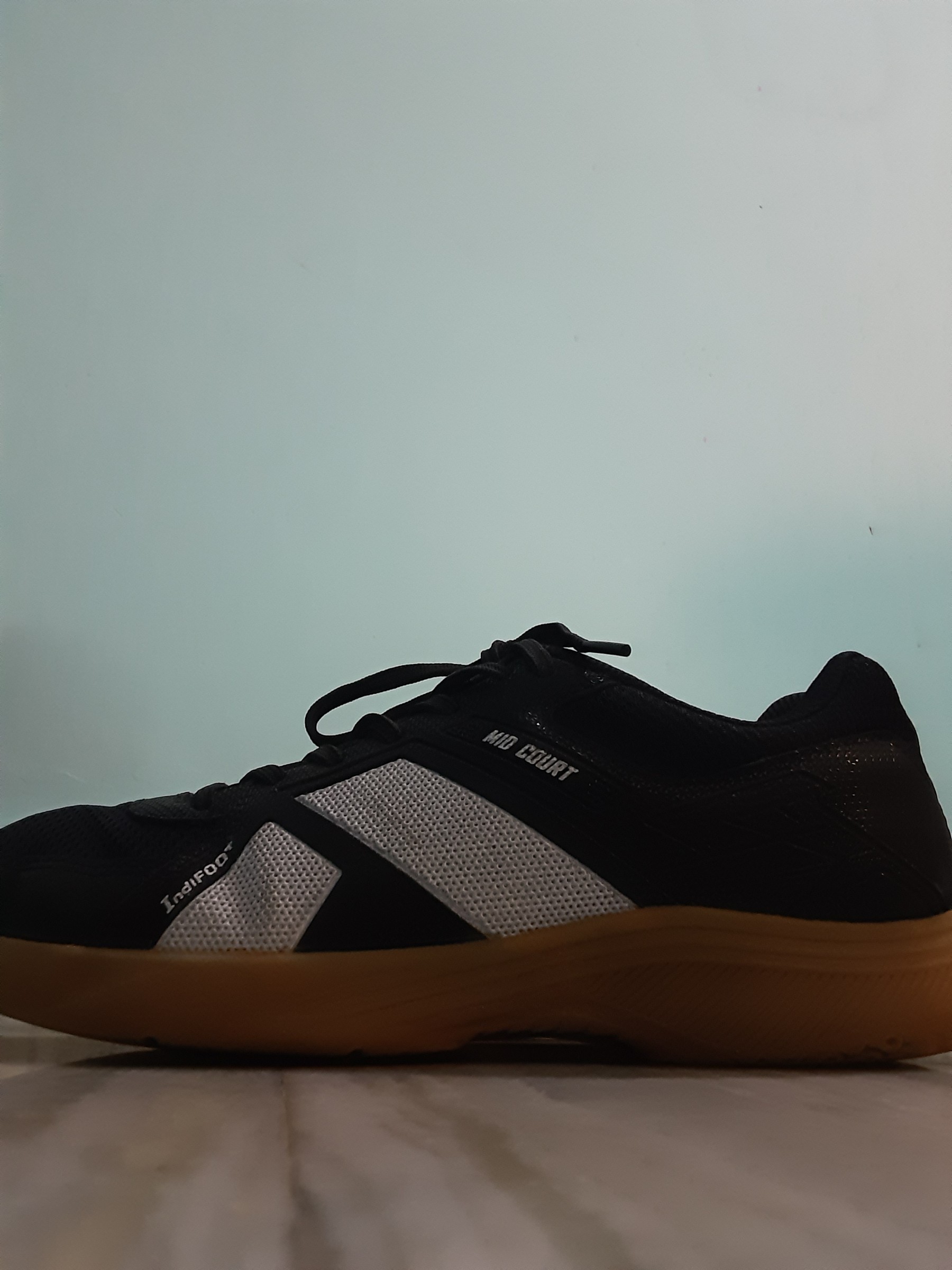Branded Badminton shoes — pre-loved Activewear / Sportswear on Slayyitt